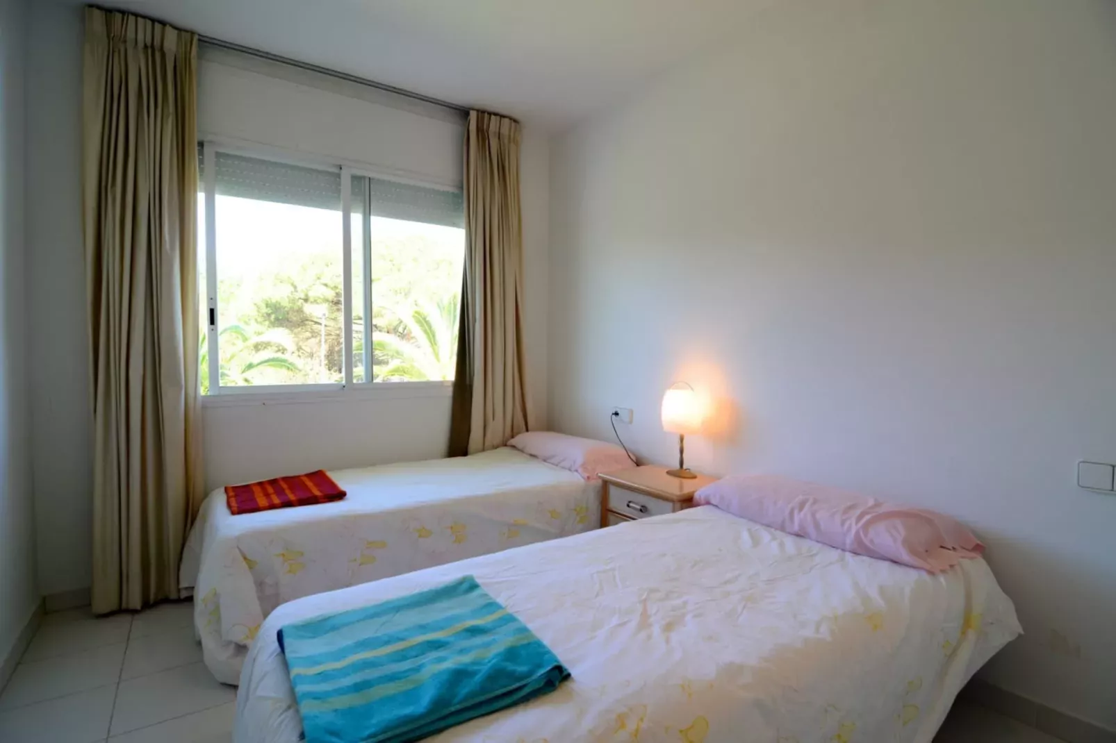 GREEN CLUB P 303 STAR-Bedroom