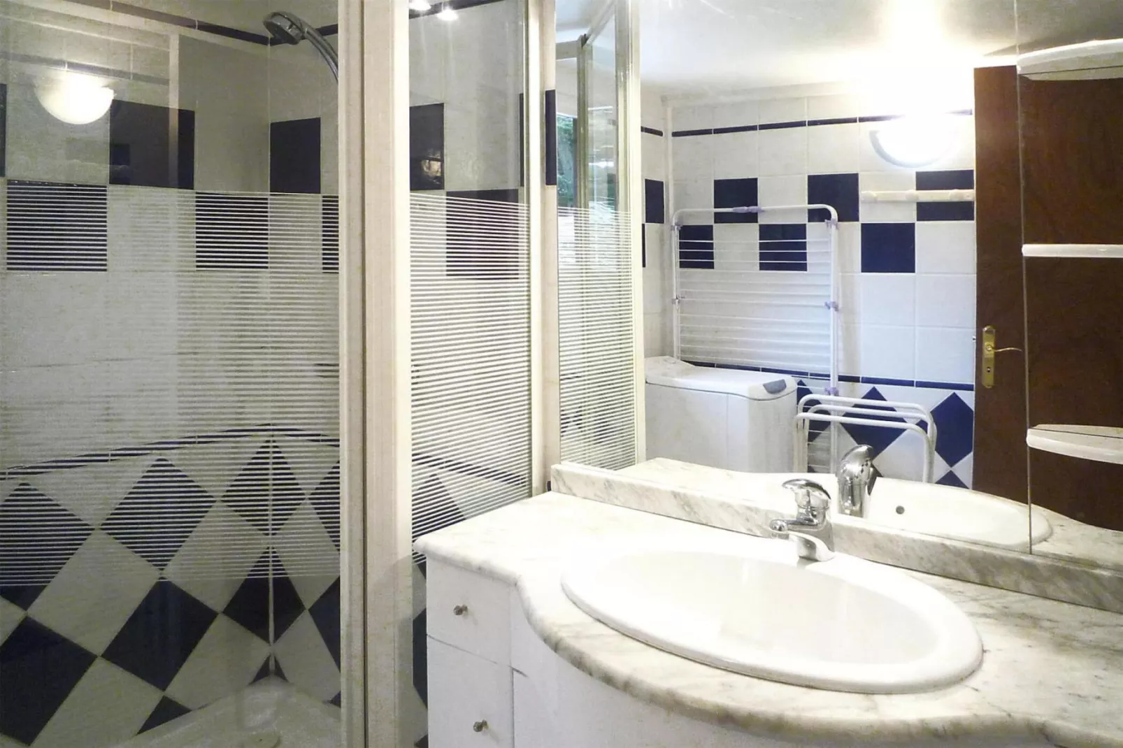 Holiday home Denneville-Badezimmer