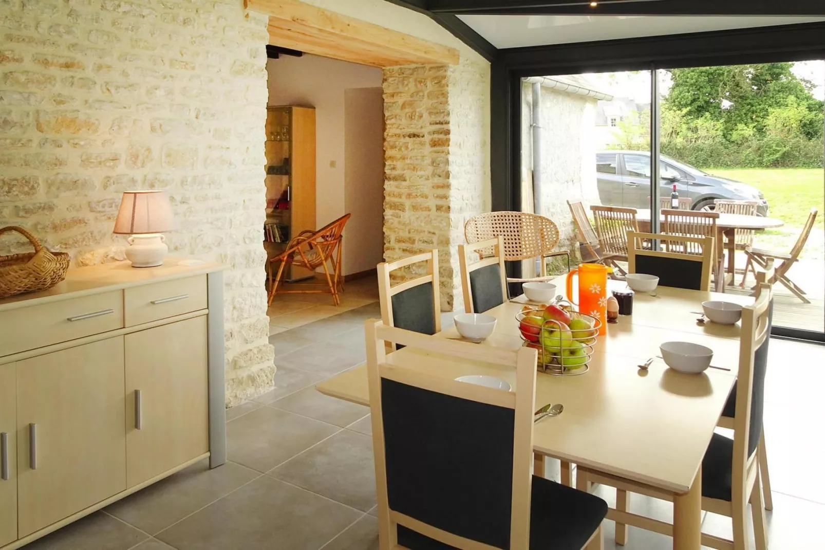 Semi-detached house Brucheville-Dining room