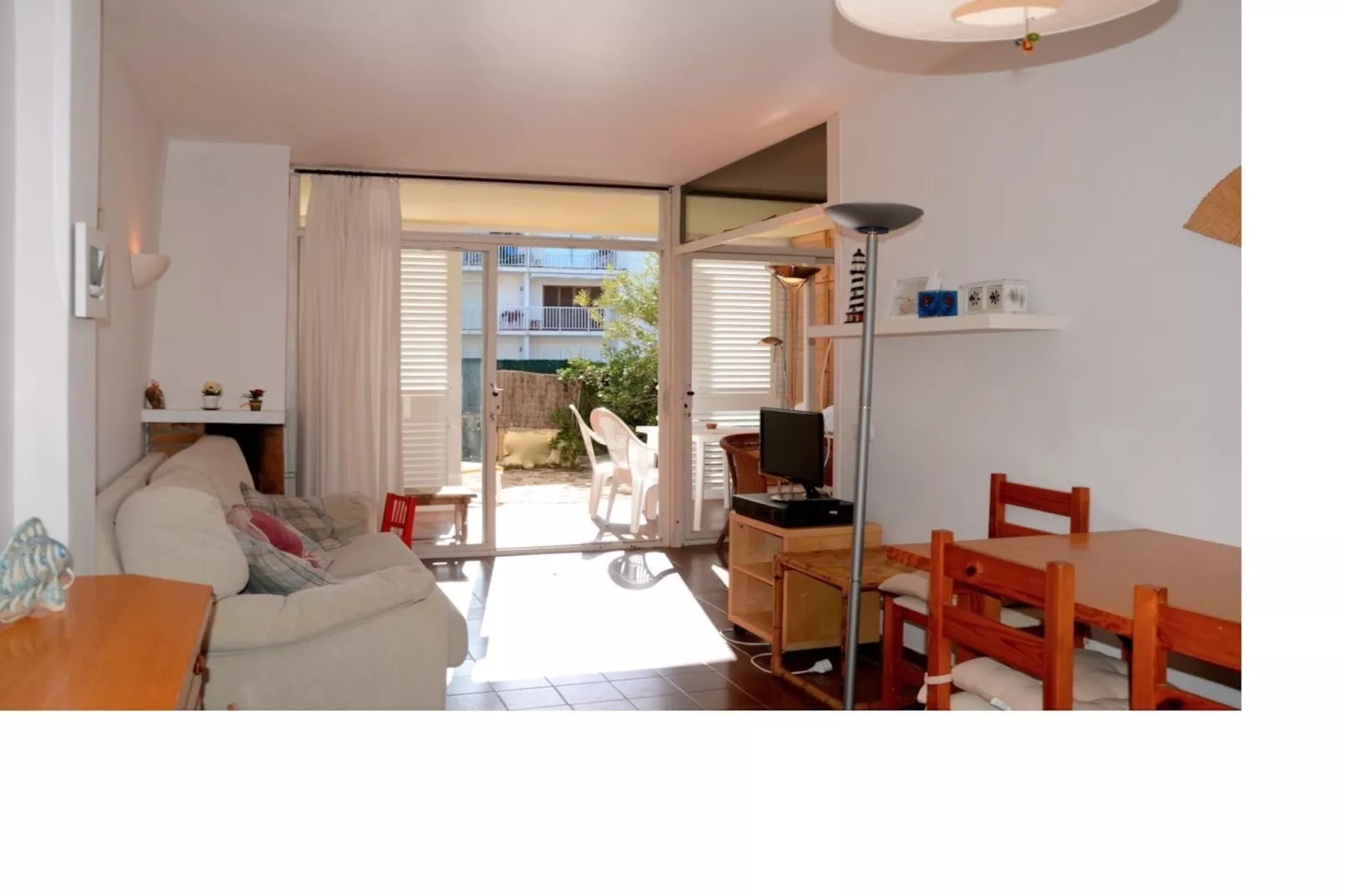 PARADIS 31-Living room