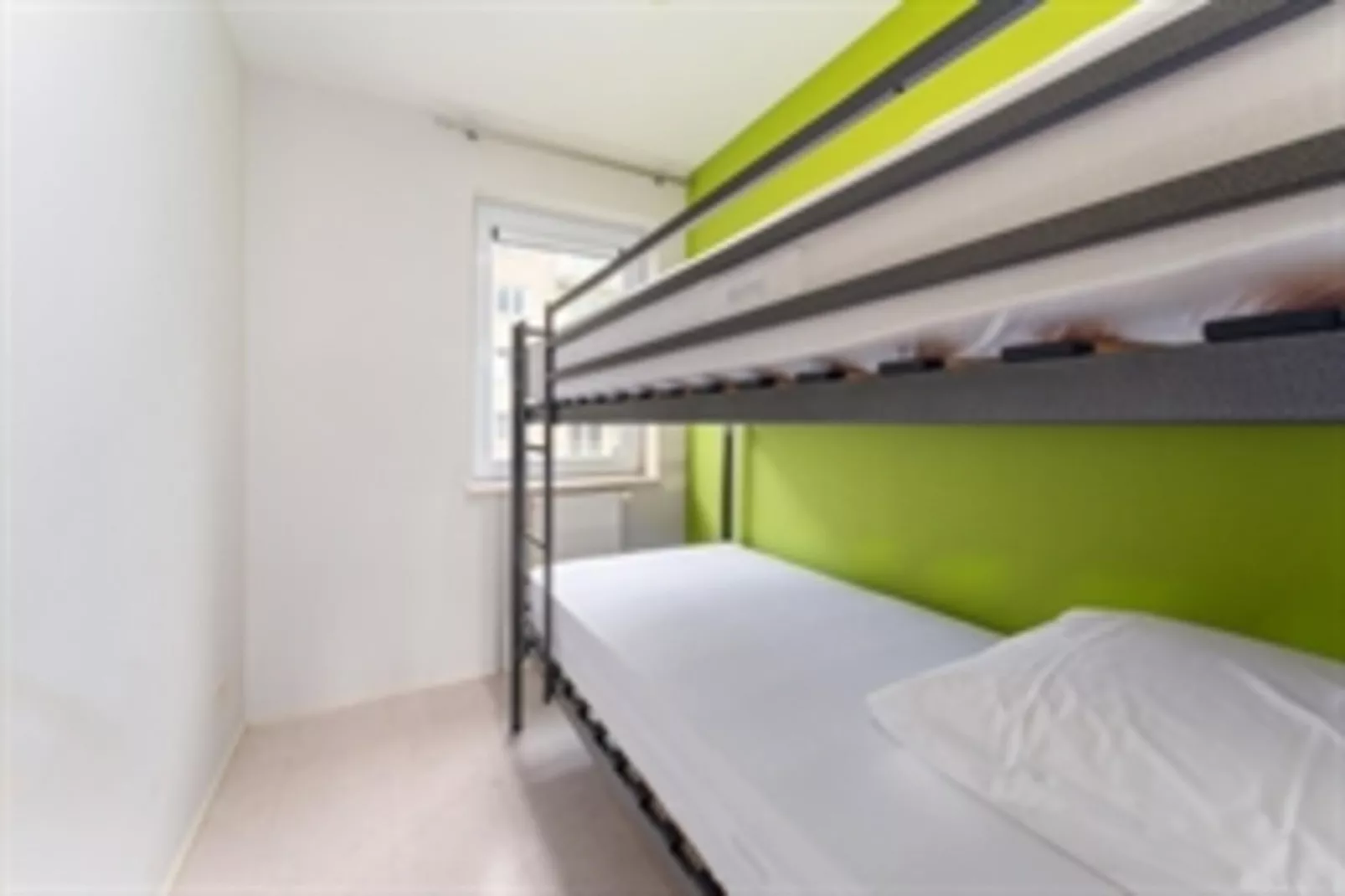 CAROLINE - 6A-Schlafzimmer