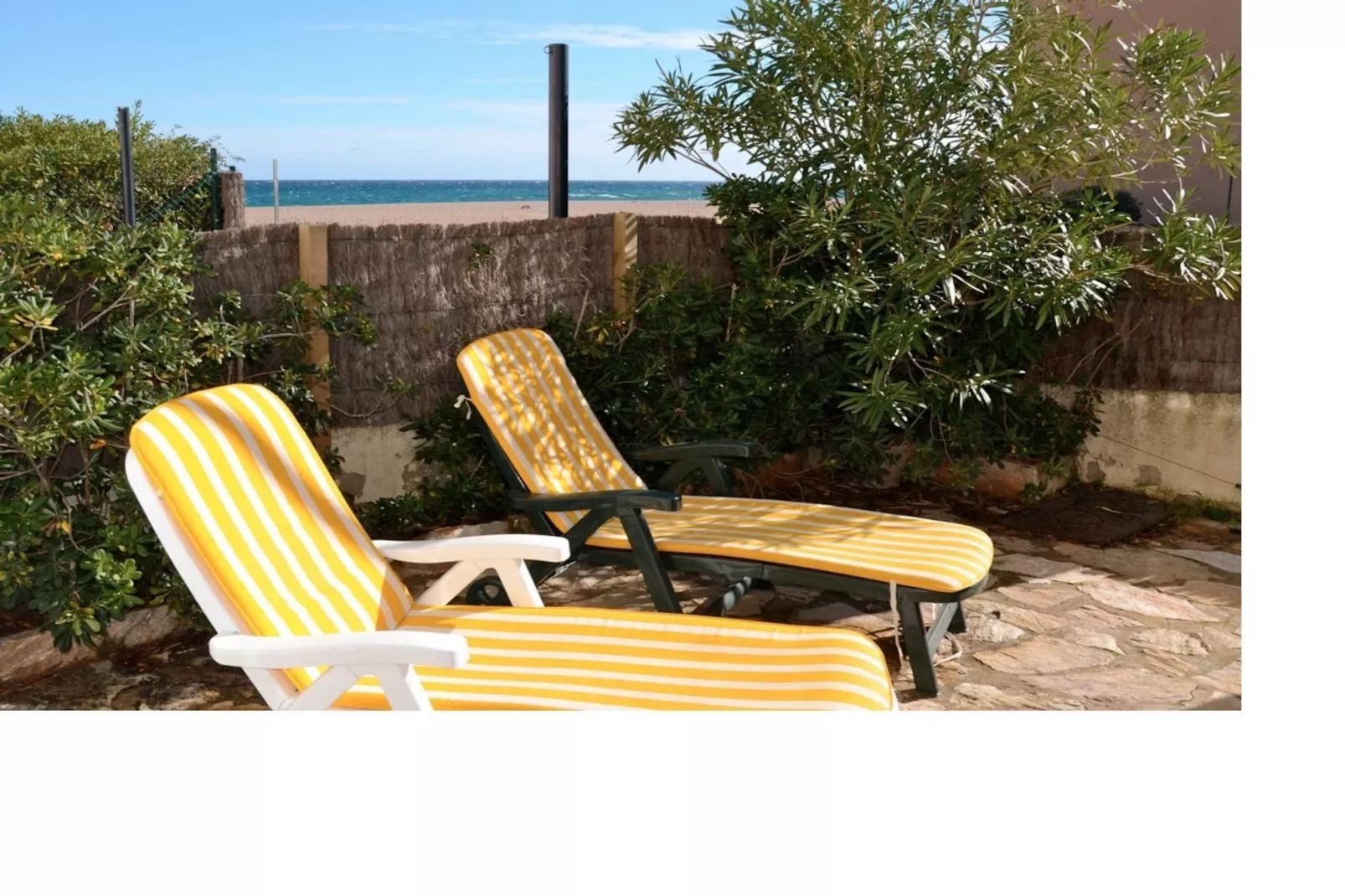 PARADIS 31-View summer