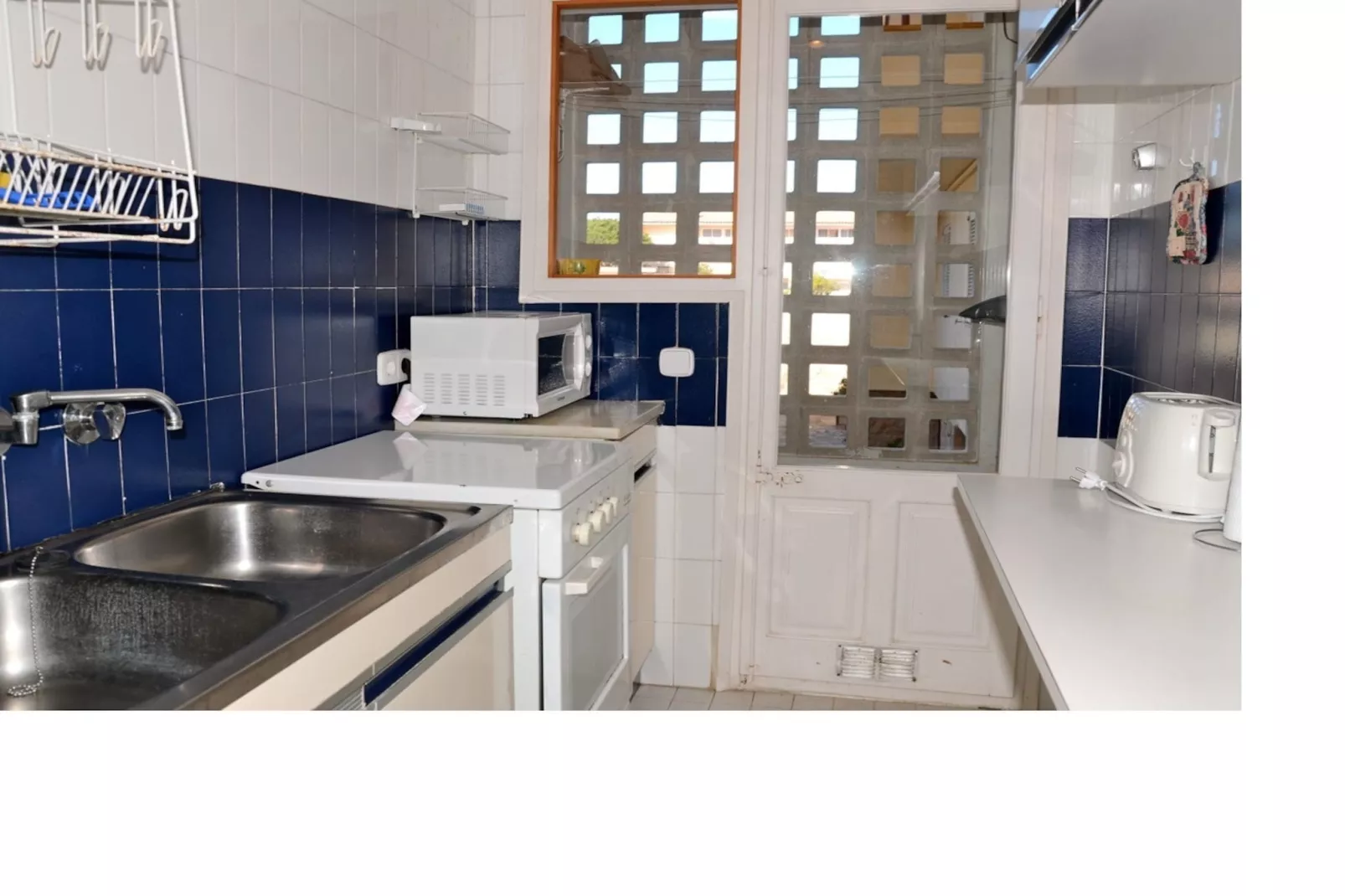 PARADIS 31-Kitchen