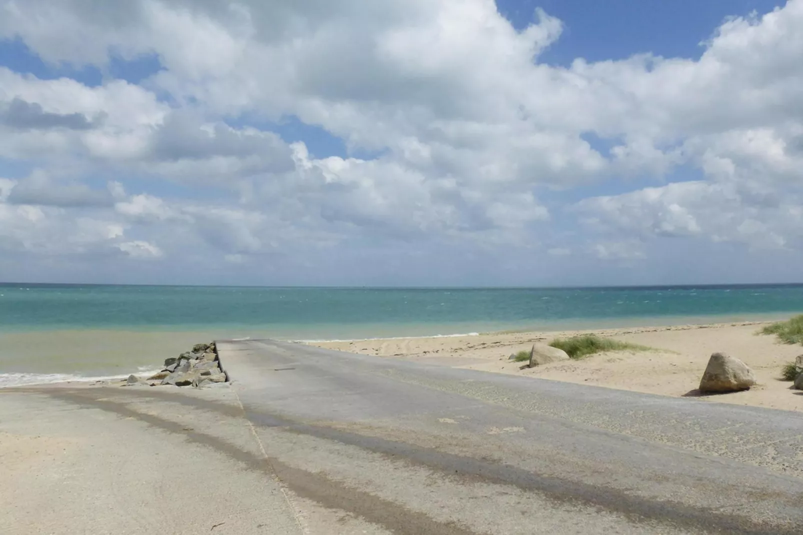 Semi-detached house Brucheville-Areas summer 5km