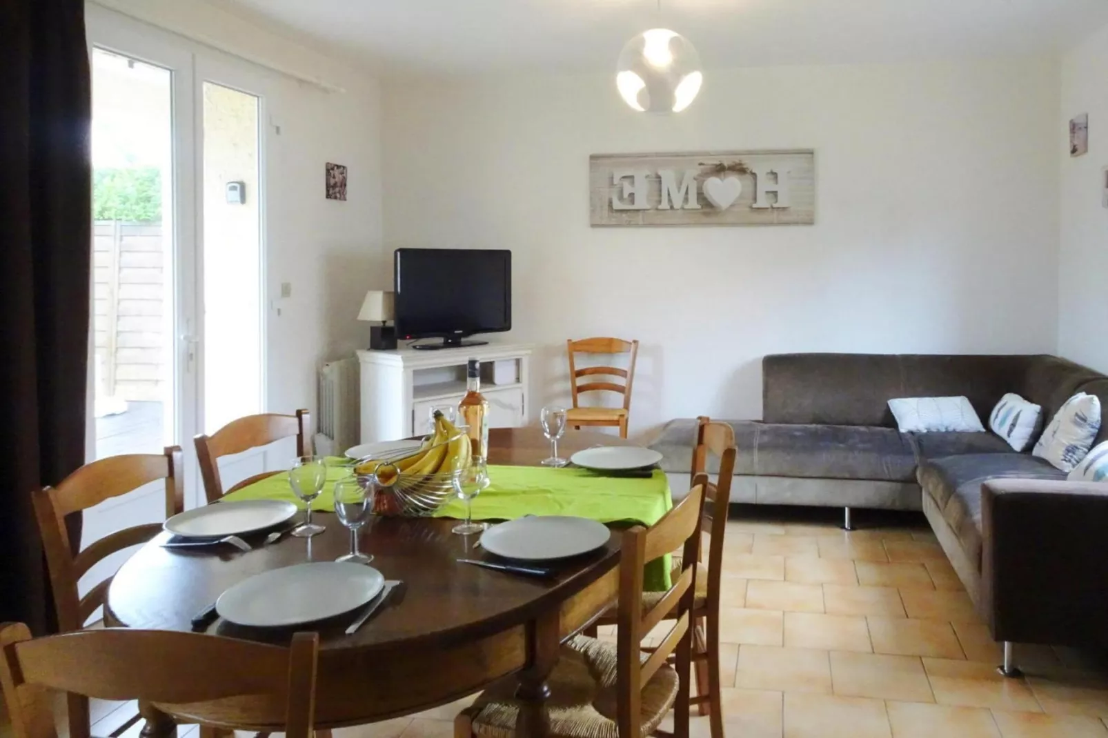 Holiday home Portbail-Dining room