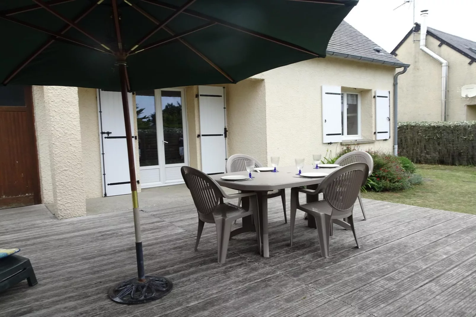 Holiday home Portbail-Terrace balcony