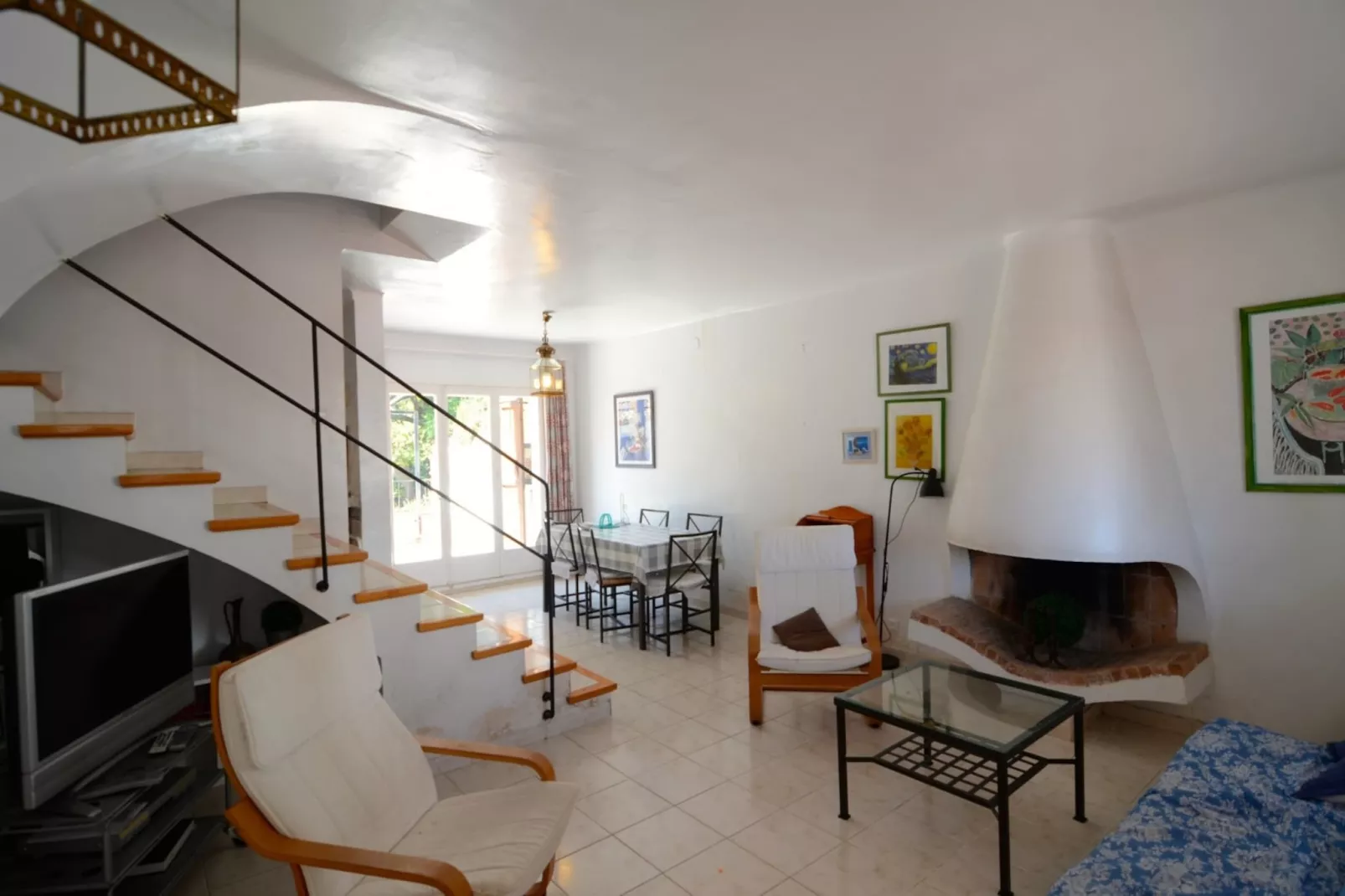 PLAÇA DELS POUS SUR-Living room