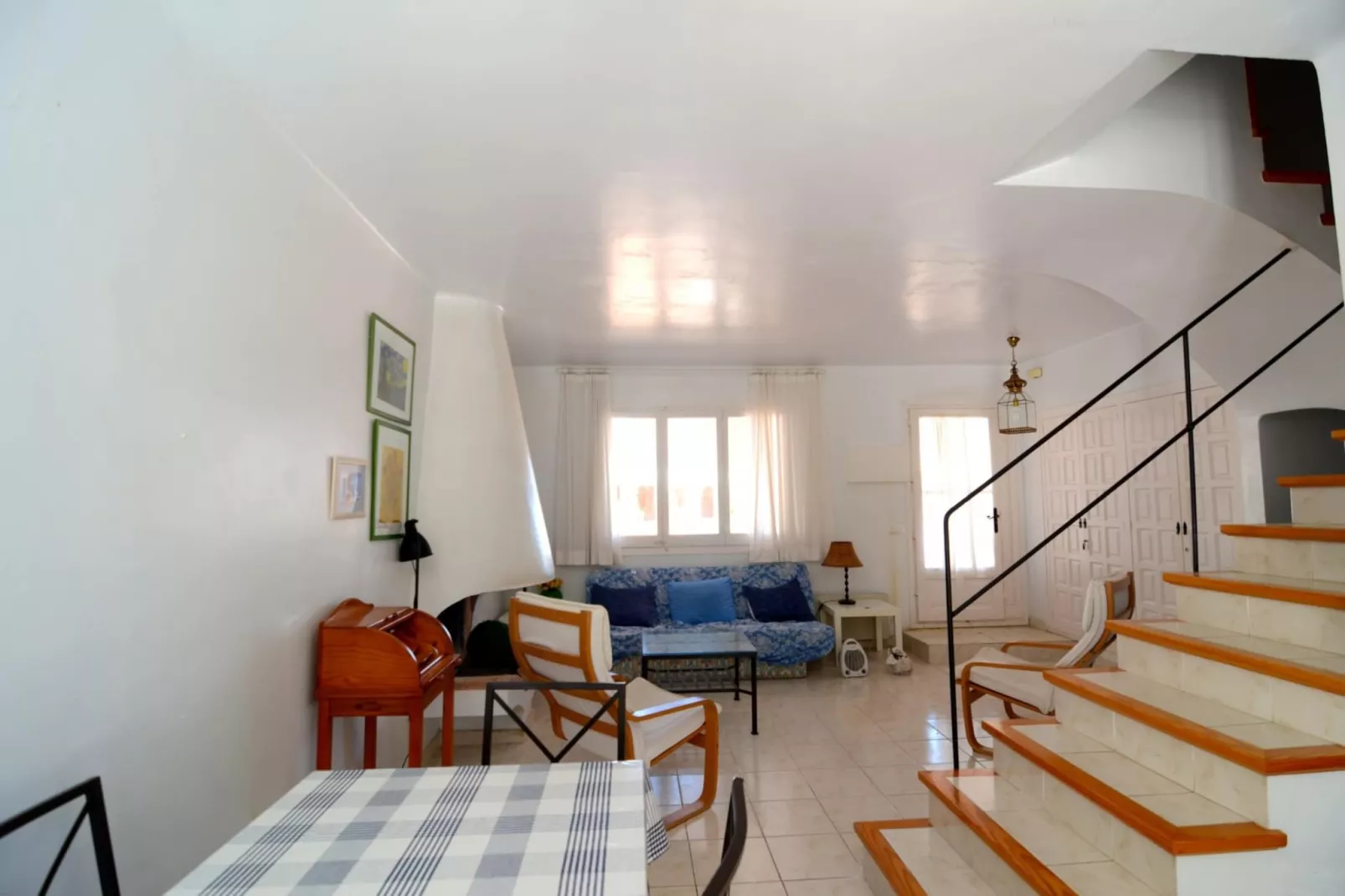 PLAÇA DELS POUS SUR-Living room