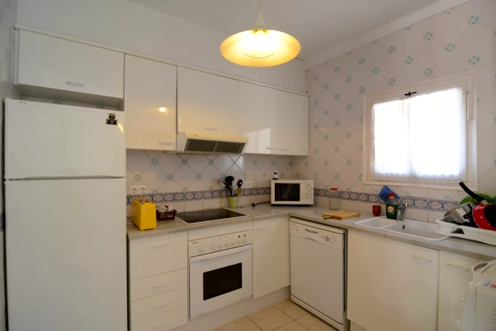 PLAÇA DELS POUS SUR-Kitchen