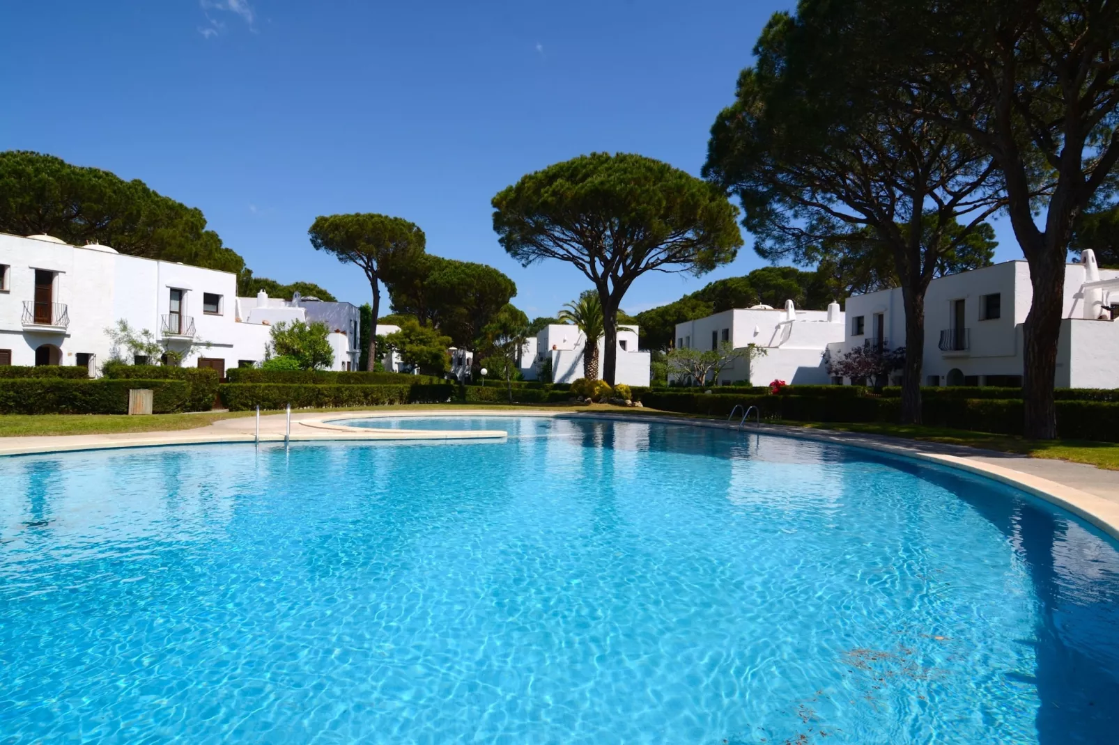 PIVERD DEL GOLF 22-Exterior summer