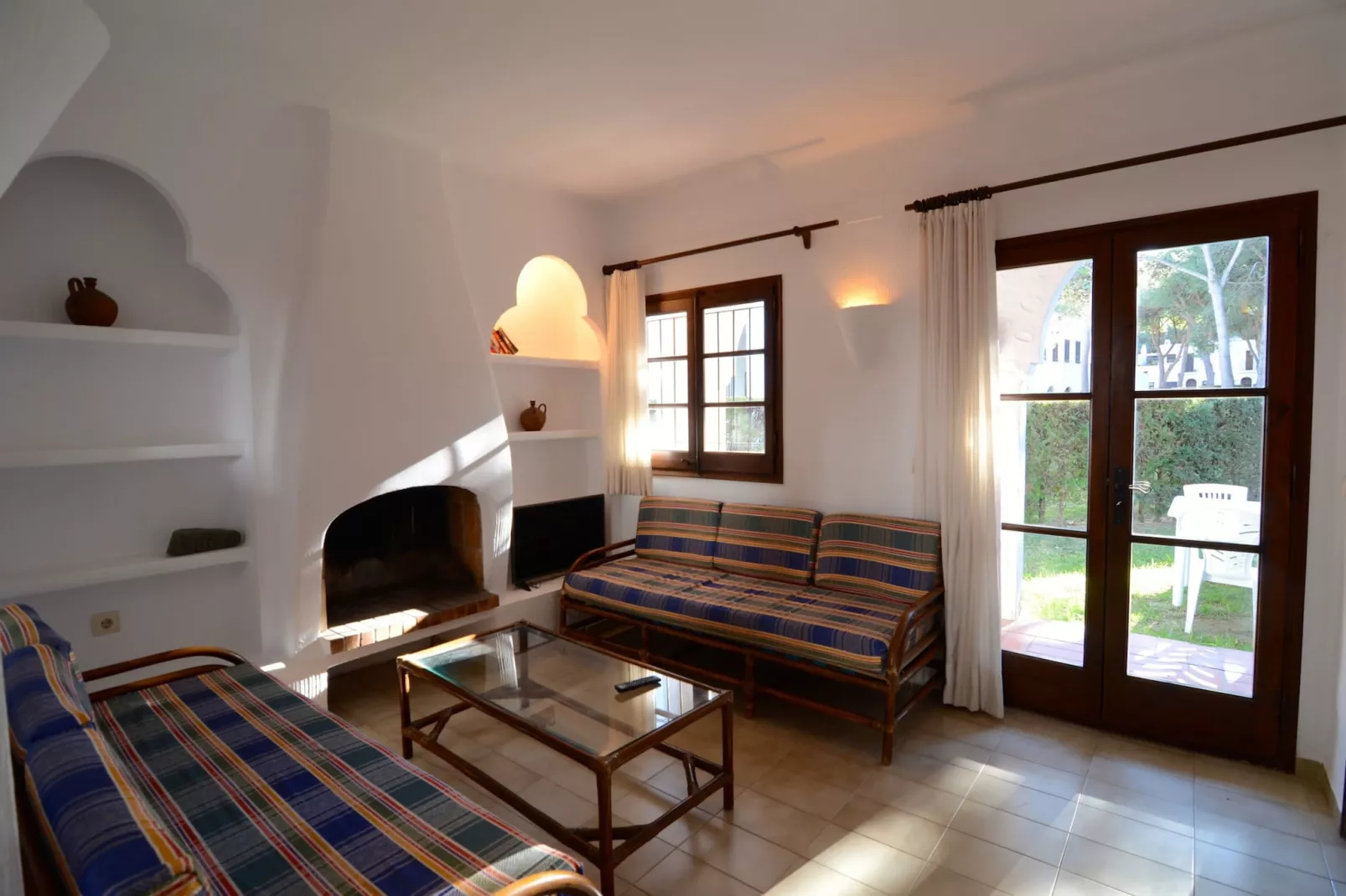 PIVERD DEL GOLF 22-Living room
