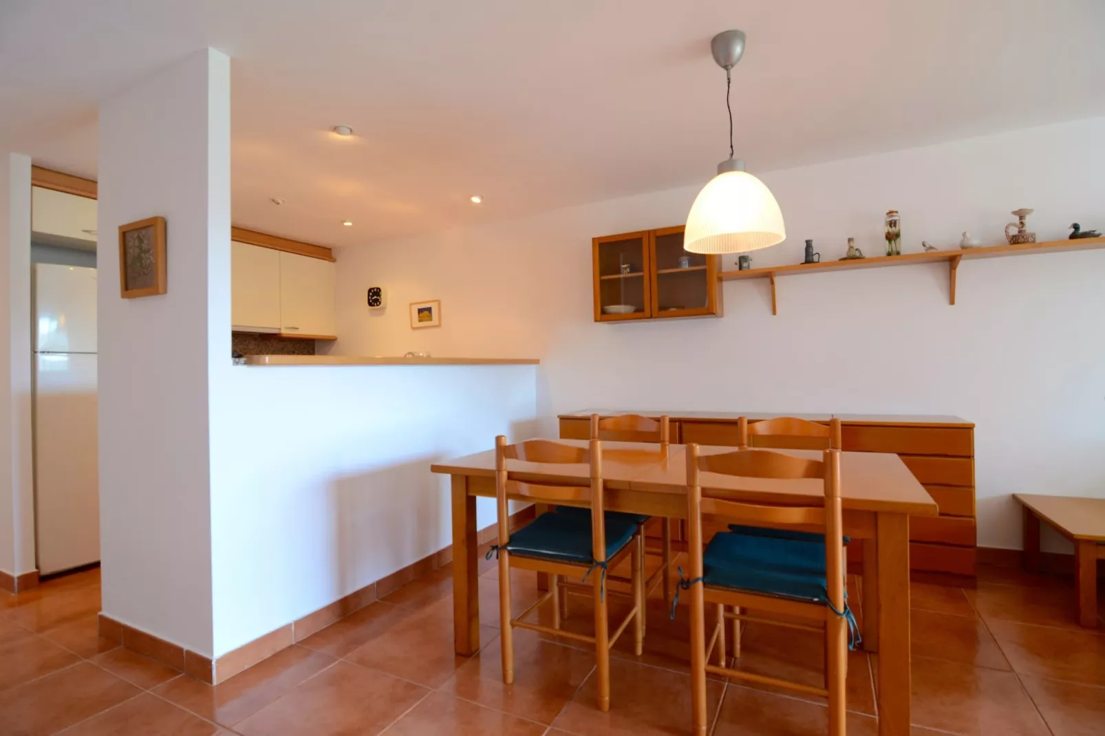 GREEN MAR A 302-Dining room