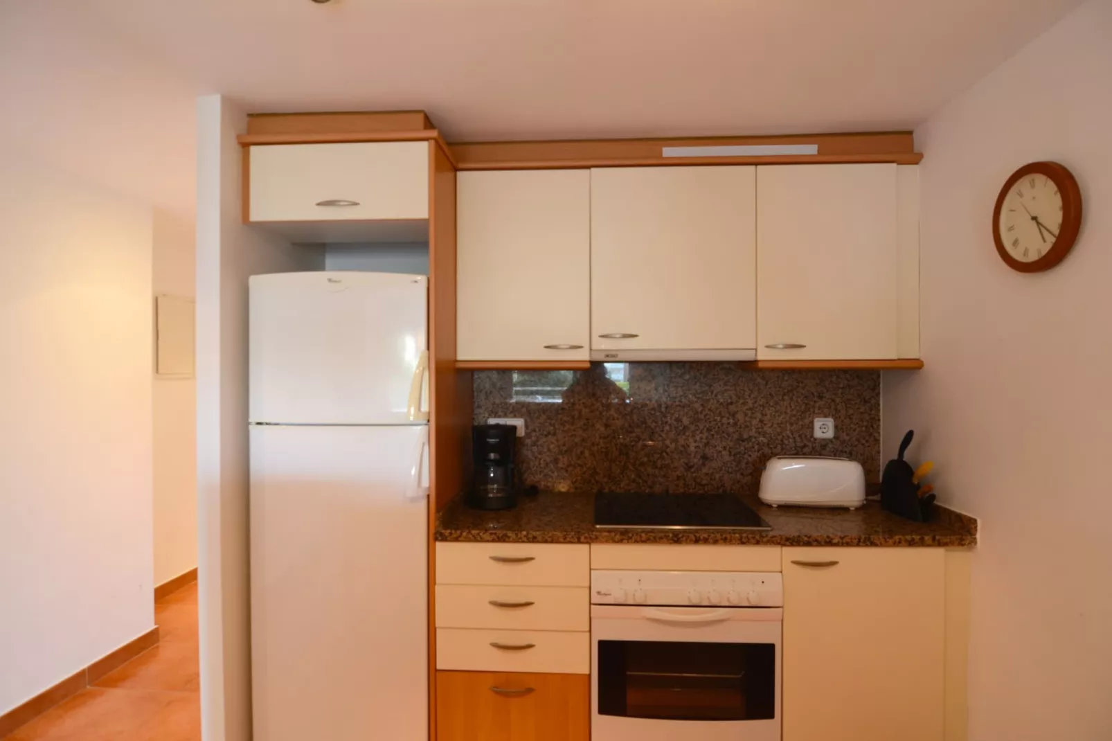 GREEN MAR A 302-Kitchen