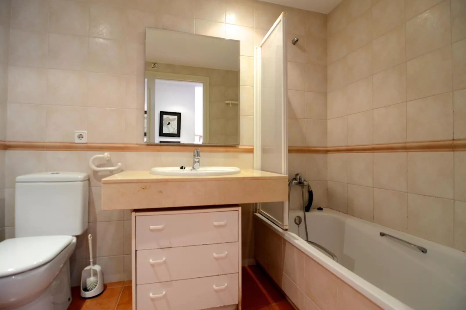 GREEN MAR A 302-Bathroom