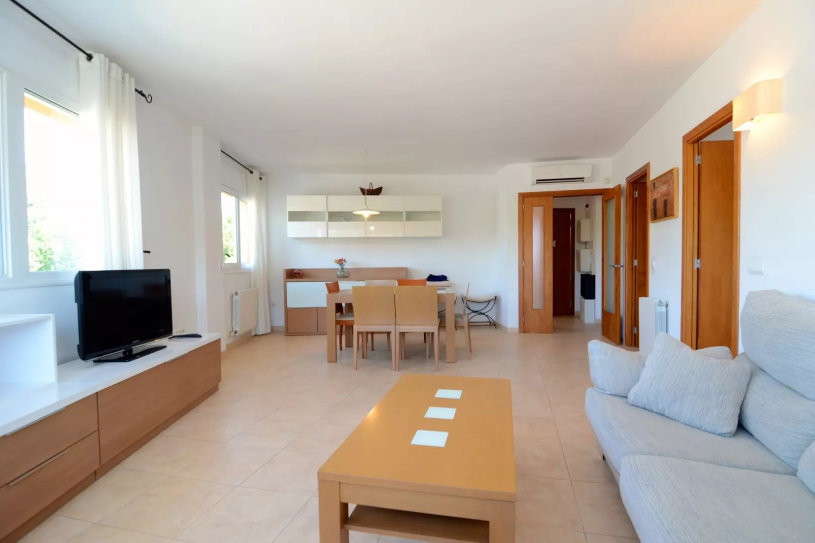 TRIAS PLAÇA-Wohnzimmer