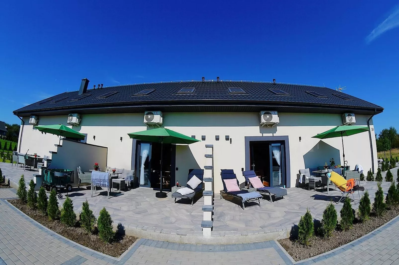 Apartament nr 1 Mielenko-Außenbereich Sommer