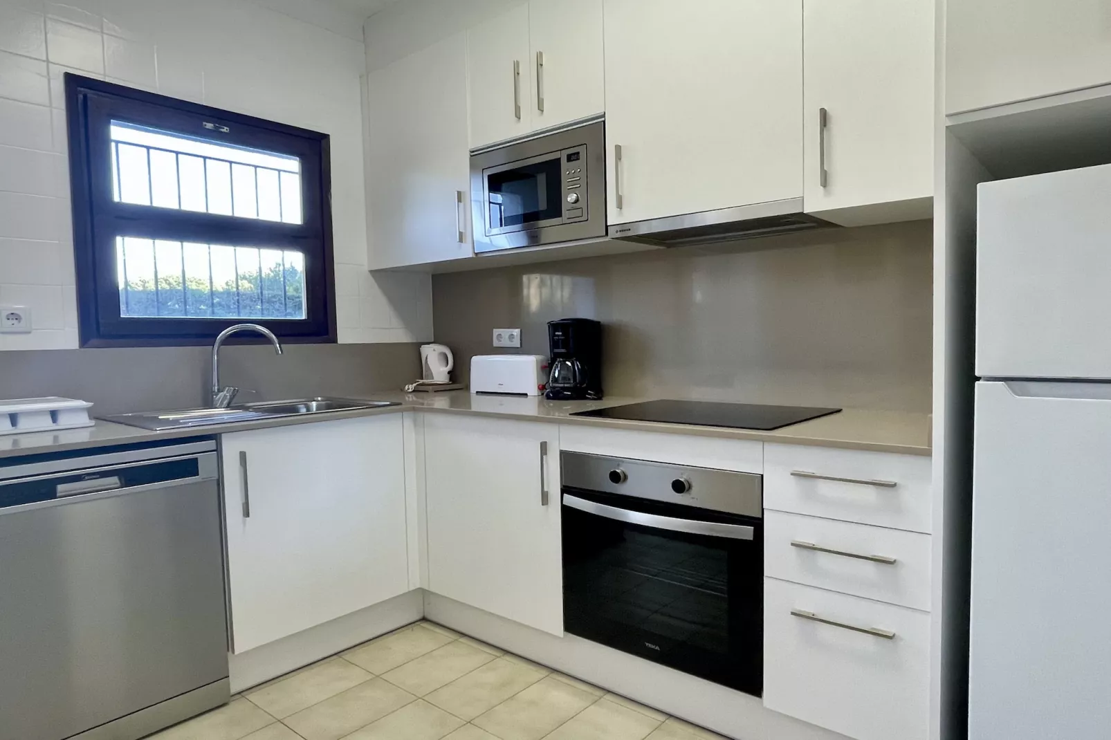 PIVERD GOLF 75-Kitchen