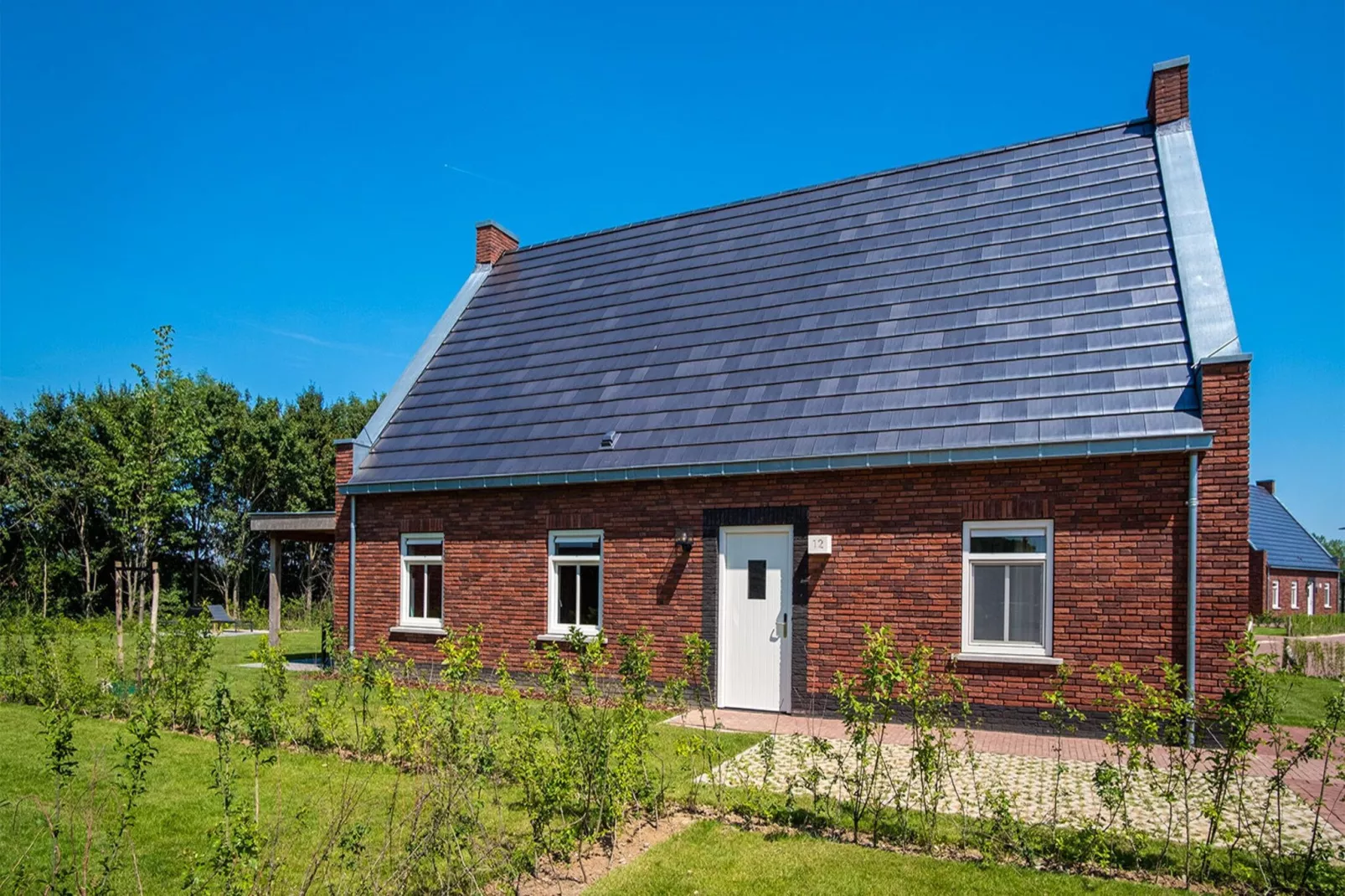 Luxe 12p-Exterior summer