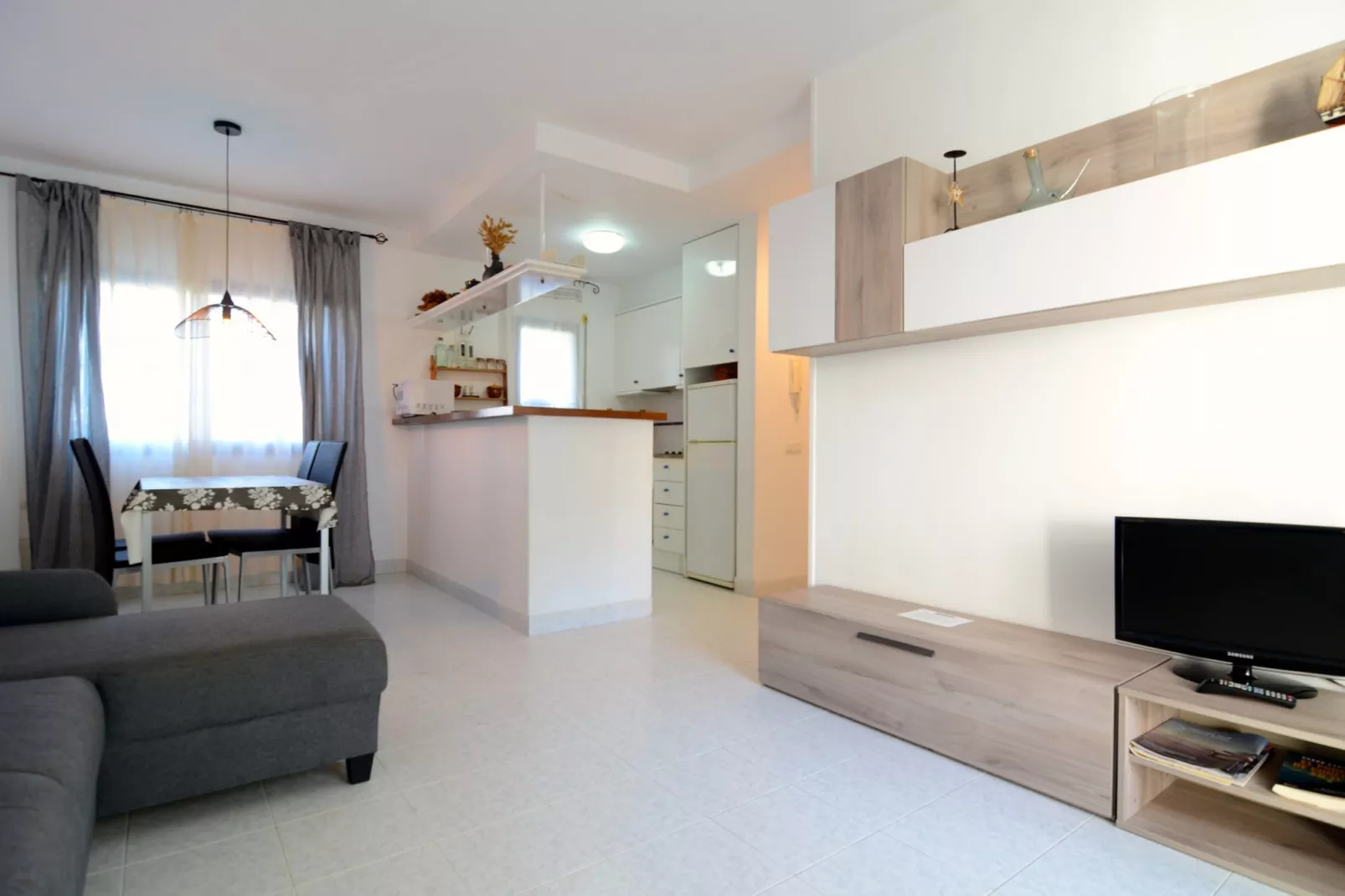NAUTIC GOLF B 102-Living room