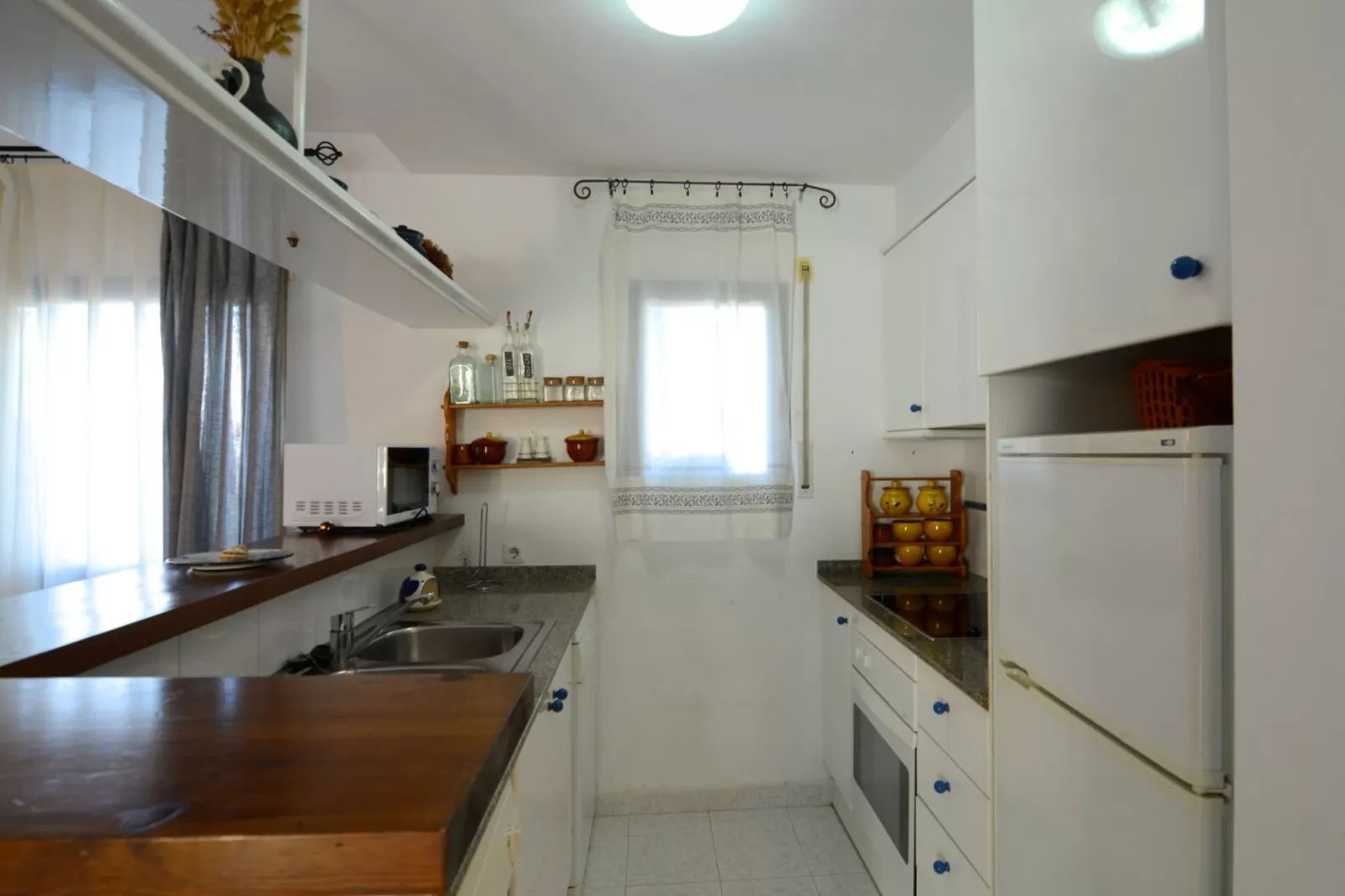 NAUTIC GOLF B 102-Kitchen
