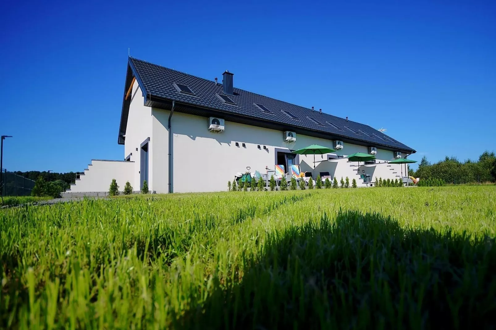 Apartament nr 3 Mielenko-Außenbereich Sommer