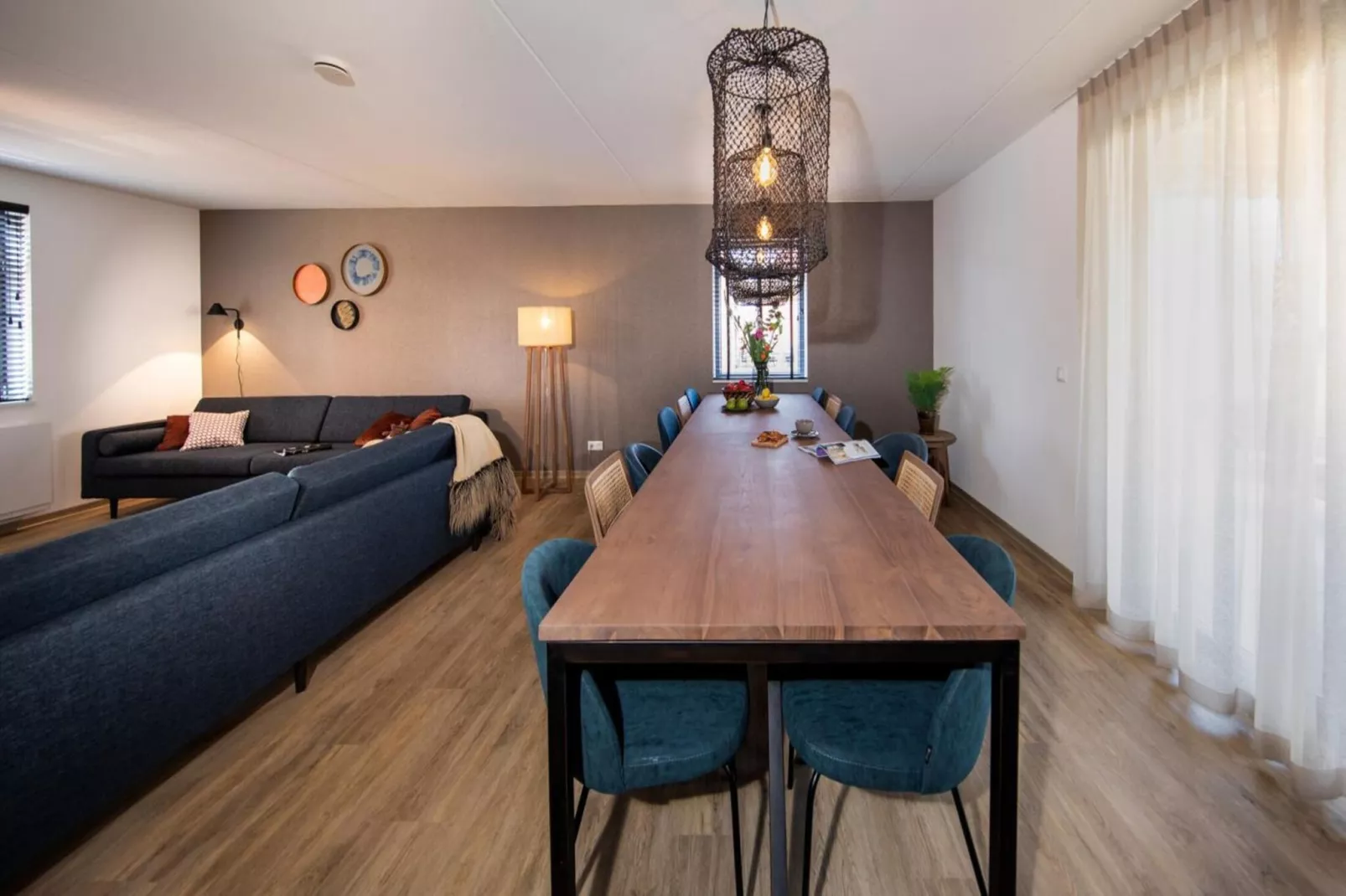 Luxe 12p-Dining room