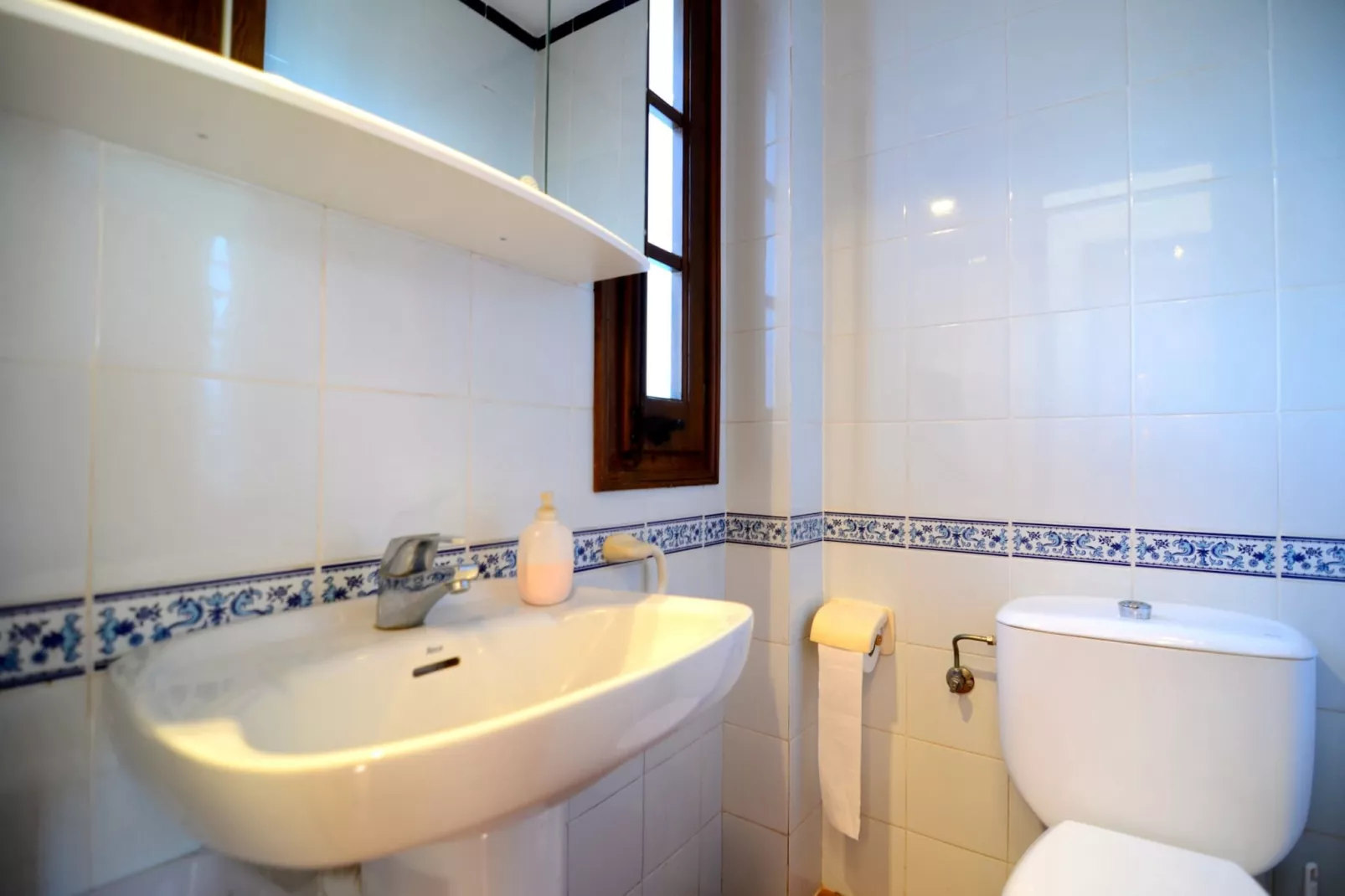 MAS D'EN GOU 3-Bathroom