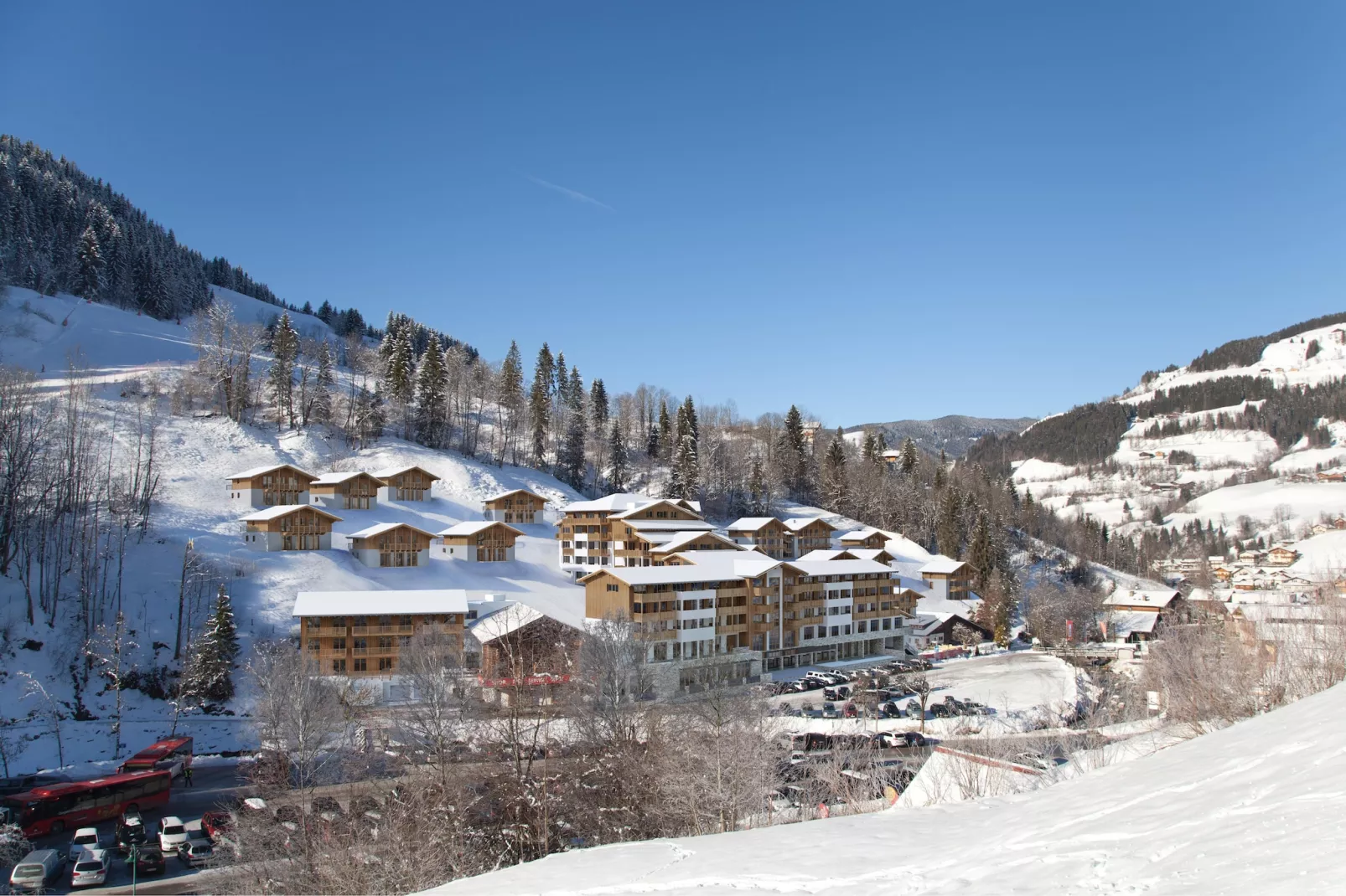 Superior Chalet-Exterior winter