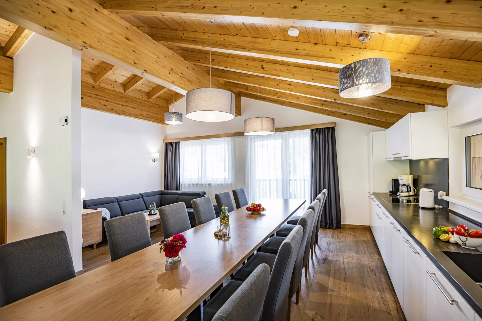 Superior Chalet-Living room