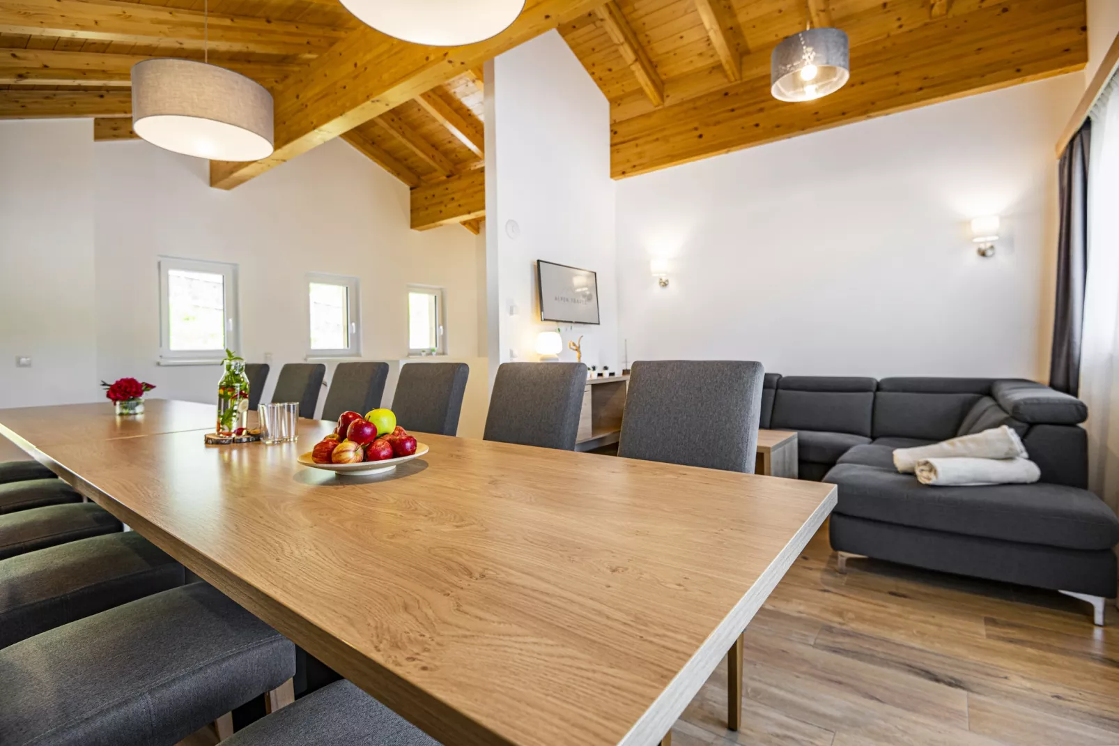 Superior Chalet-Living room