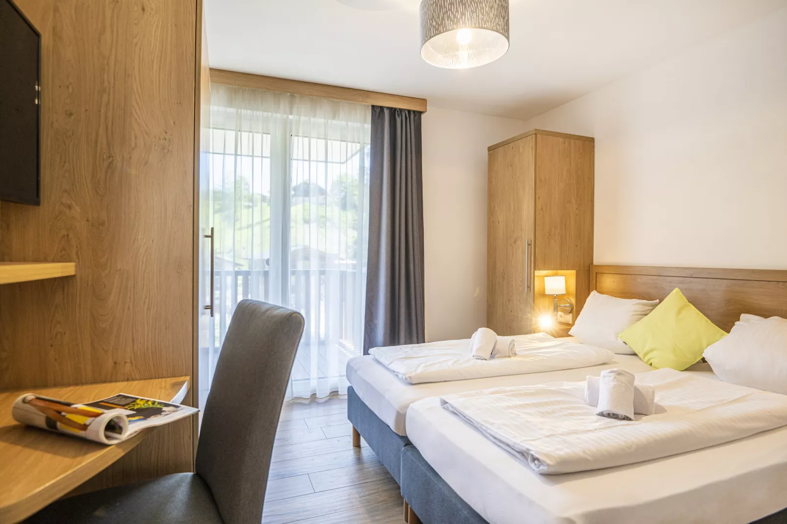 Superior Chalet-Bedroom