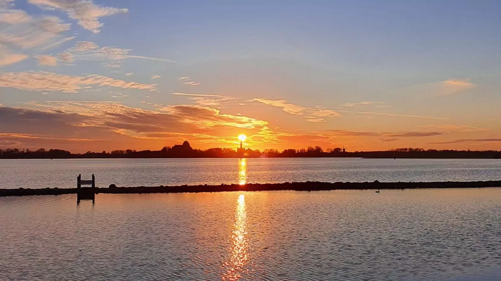 Driewaterpunt-Zones d'été à 1 km