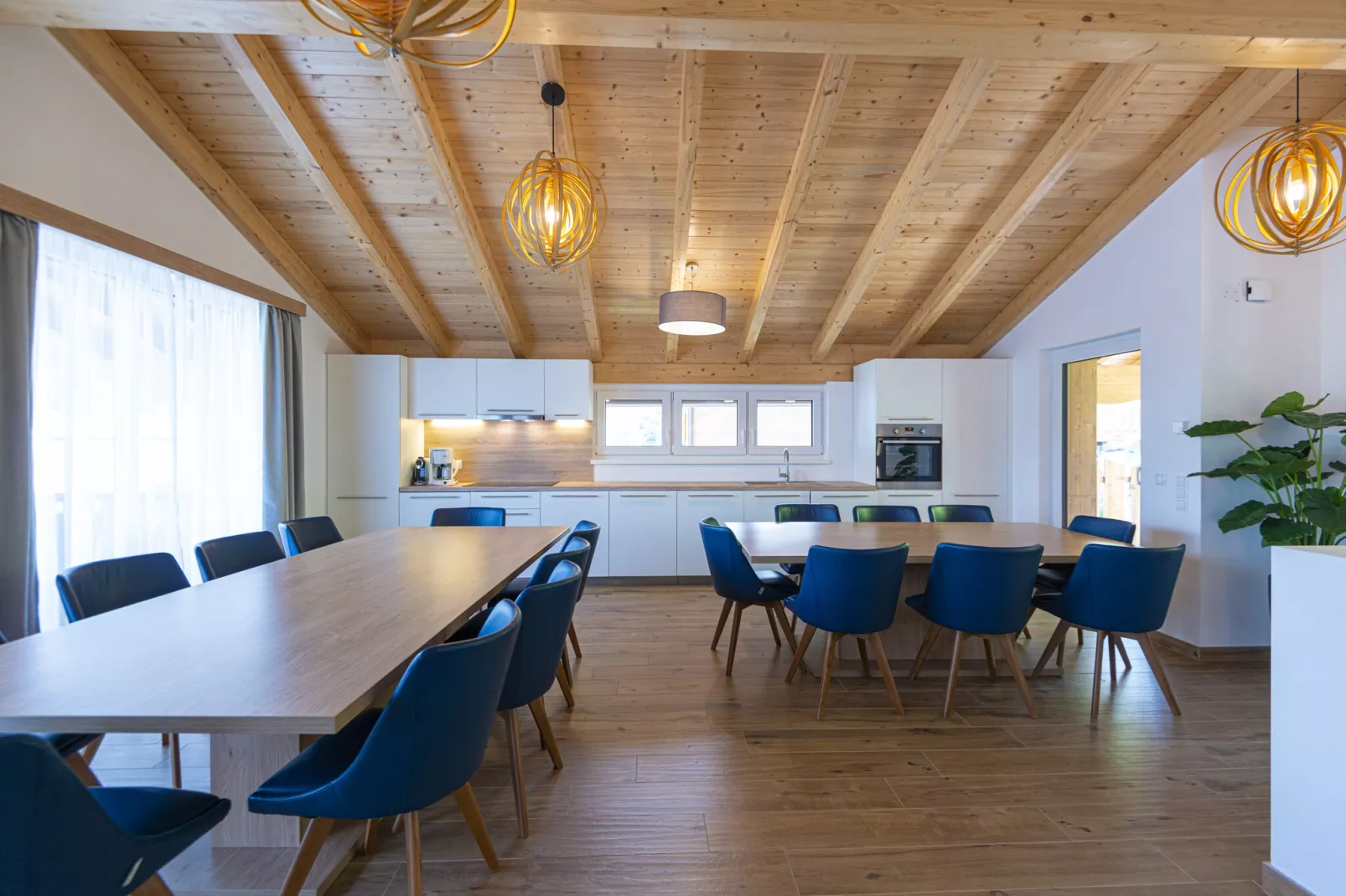 Deluxe Chalet-Exterior winter