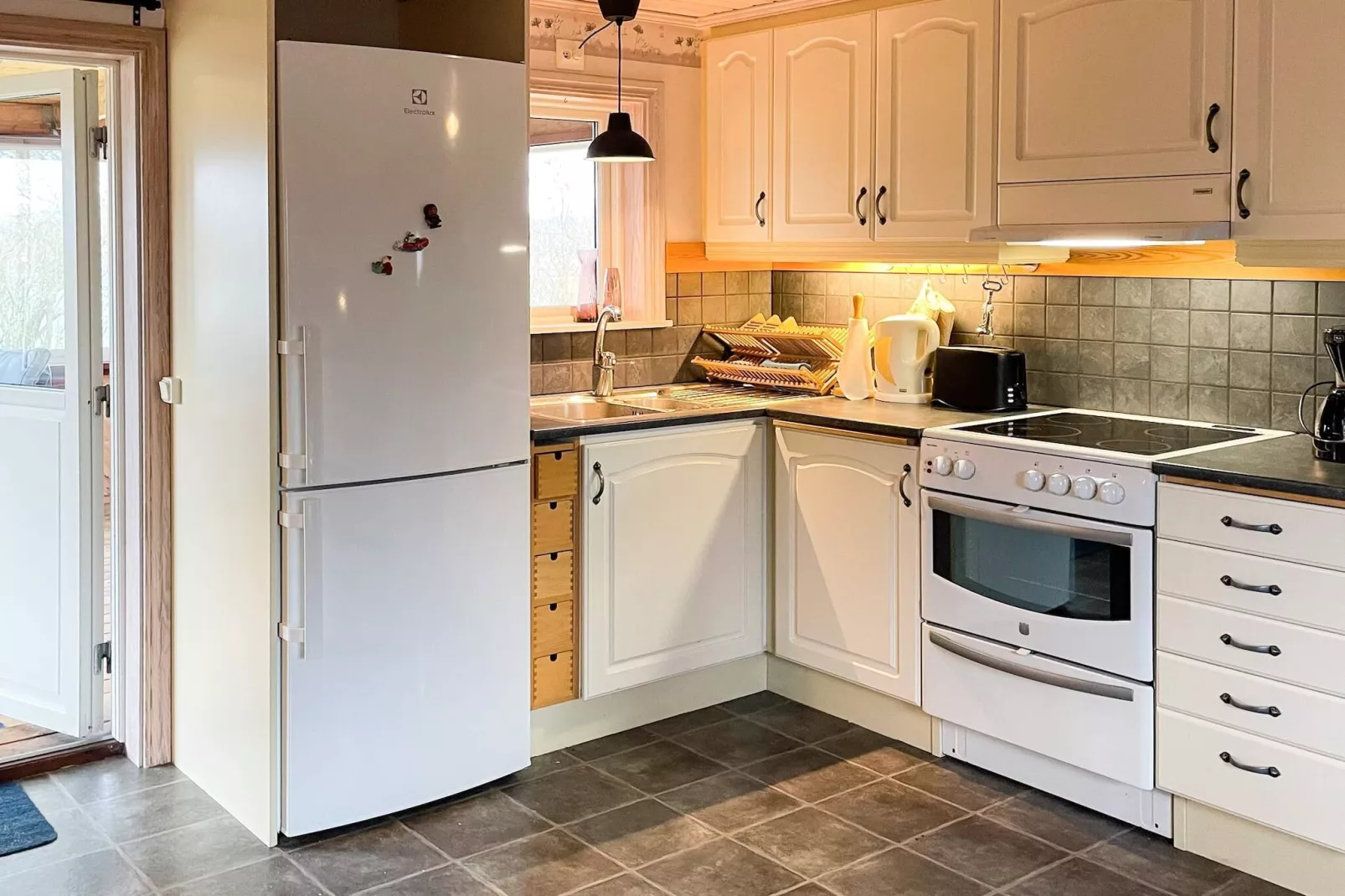 4 person holiday home in FäRJESTADEN-Indoor