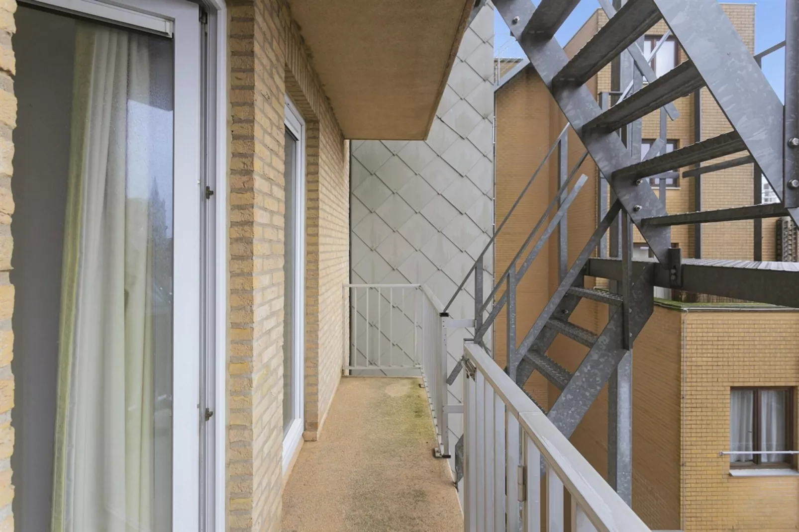 LUXBEACH - 7TH-Terrassenbalkon