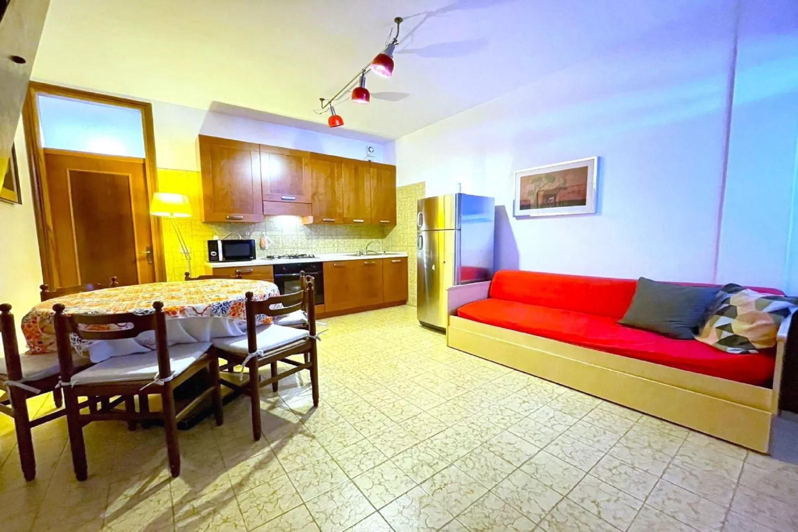 Centro Comm 3-Living room