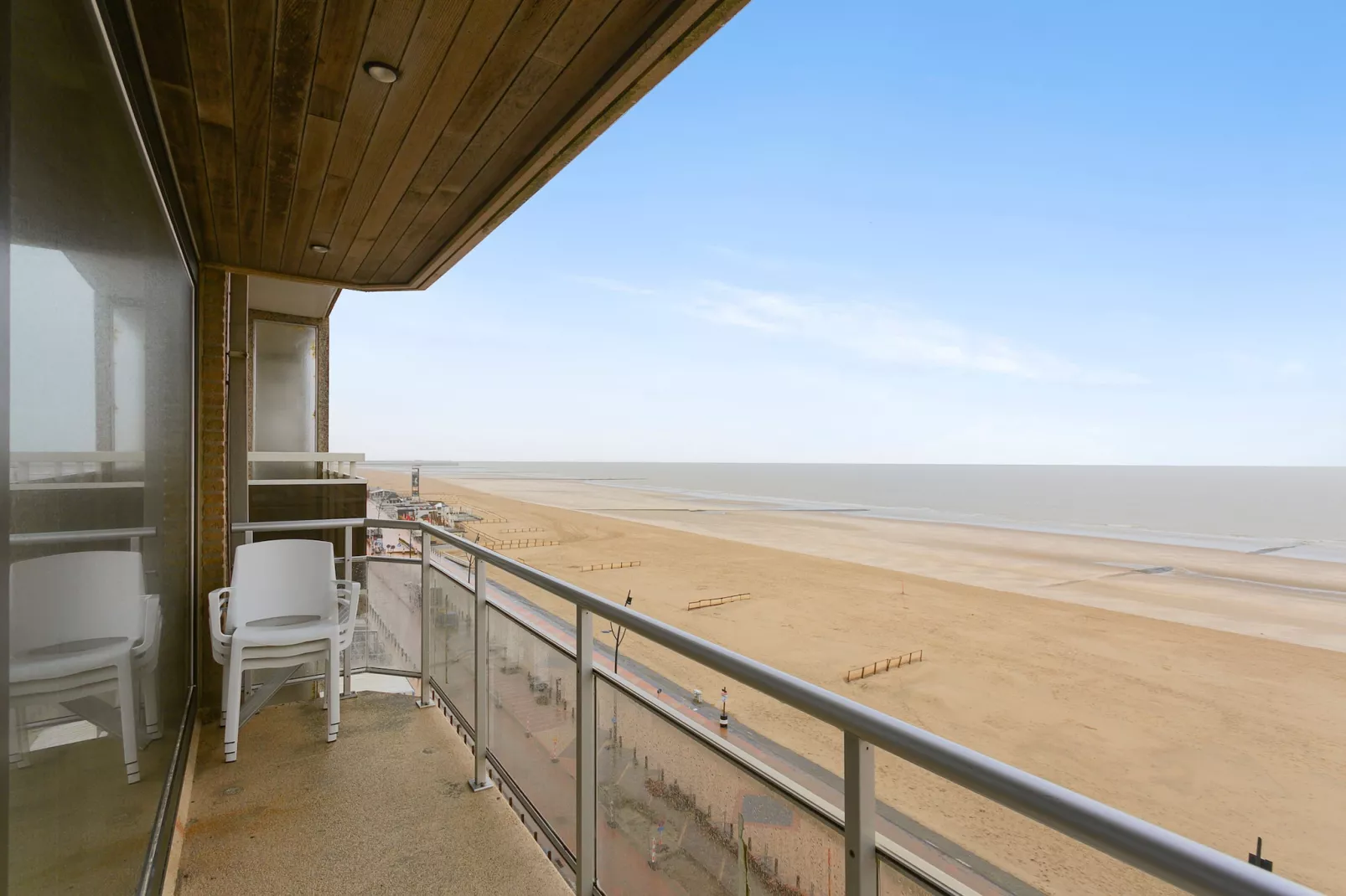 LUXBEACH - 7TH-Aussicht Sommer