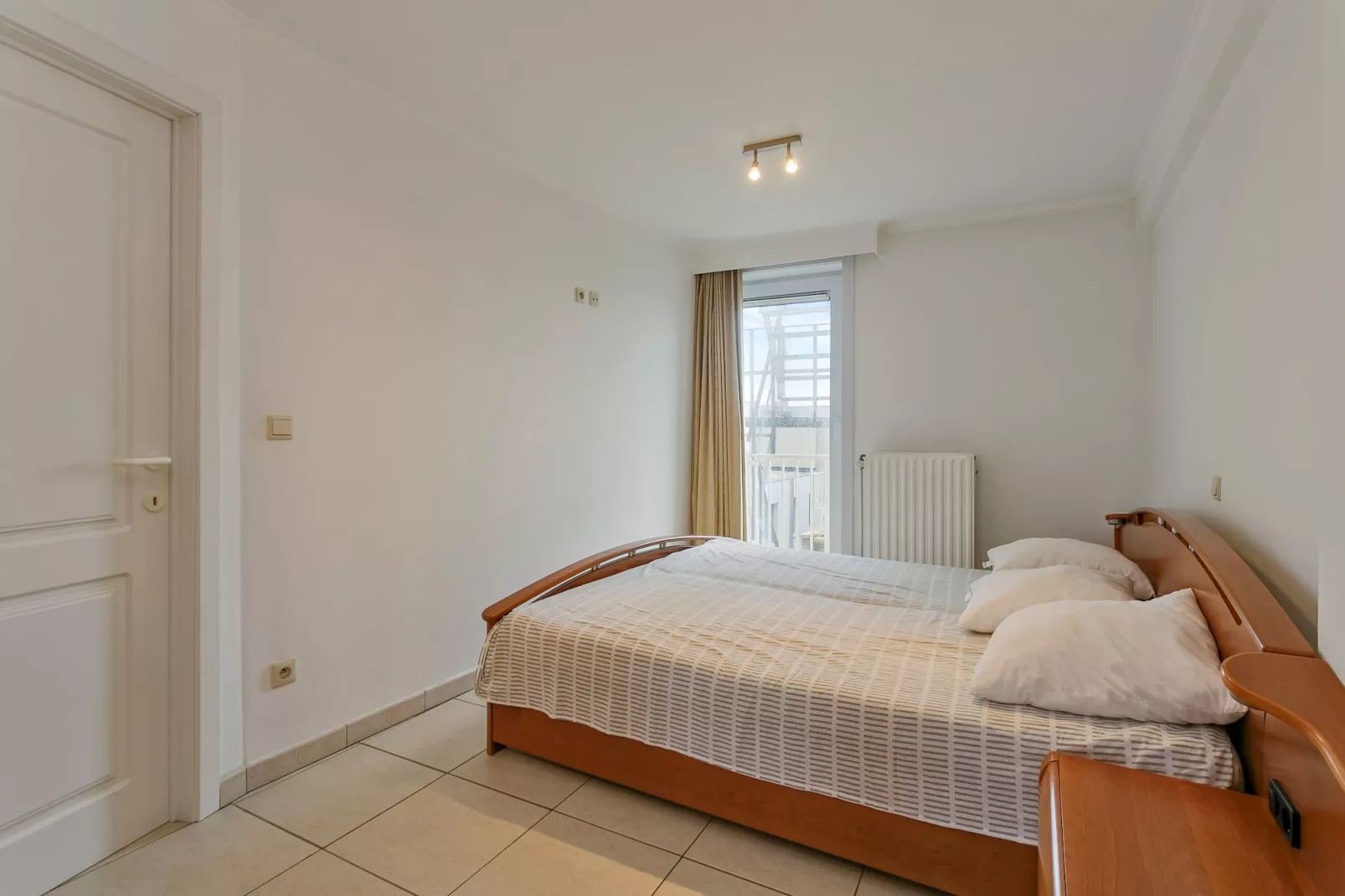 LUXBEACH - 7TH-Schlafzimmer
