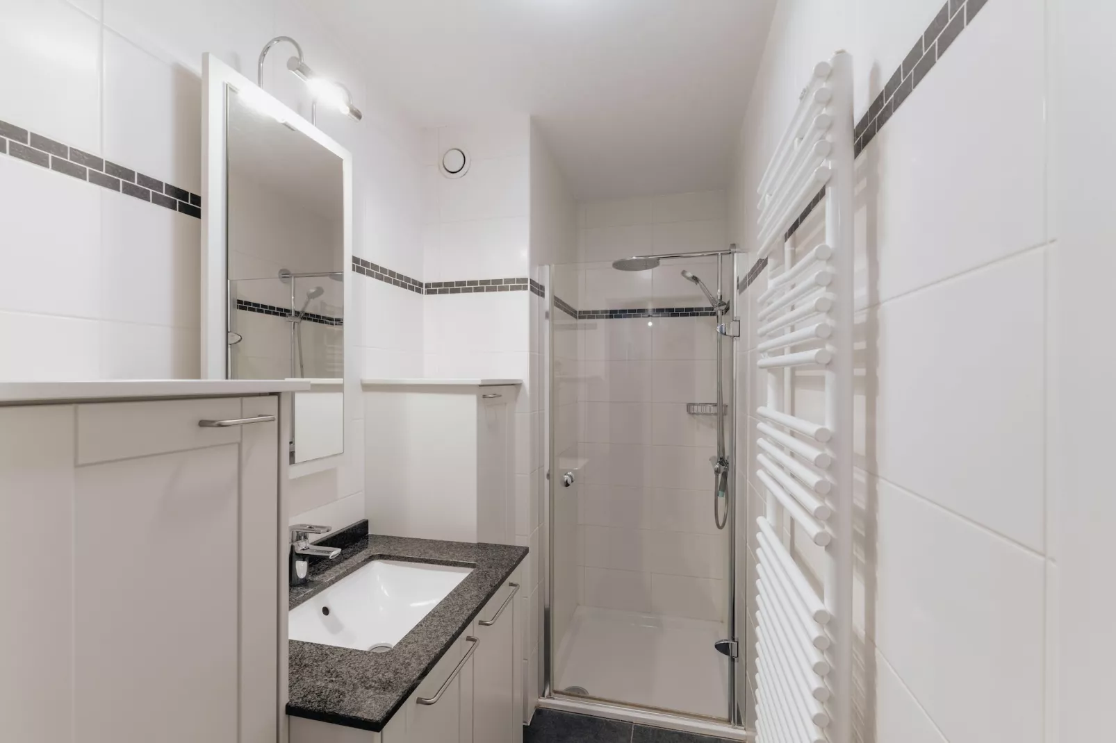 Les Dunes 0102-Bathroom
