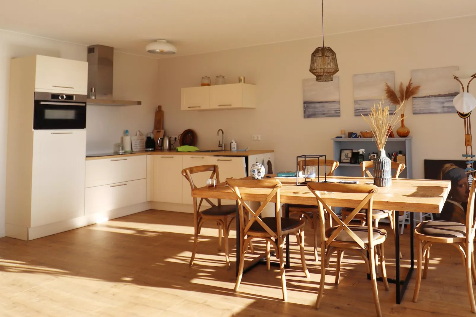 Appartement aan het meer in Heeg-Dining room