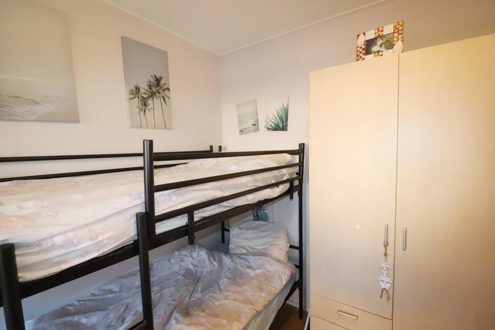 Appartement aan het meer in Heeg-Bedroom
