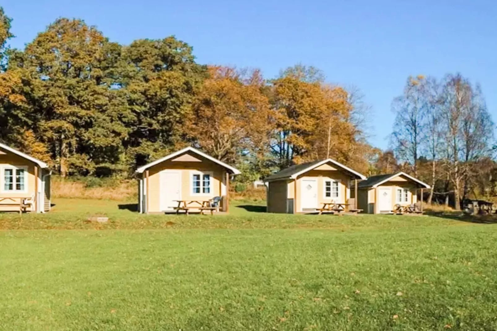 Spacious holiday home in Hoor-Outdoor