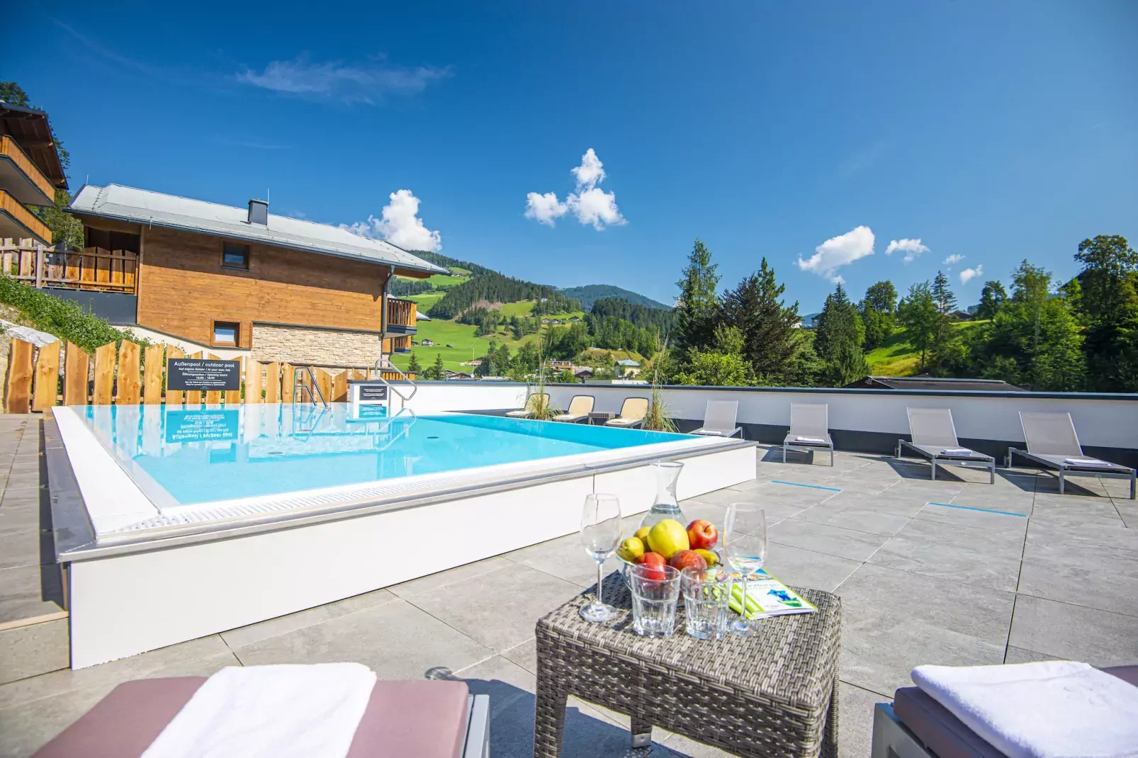 Premium Chalet-Piscine