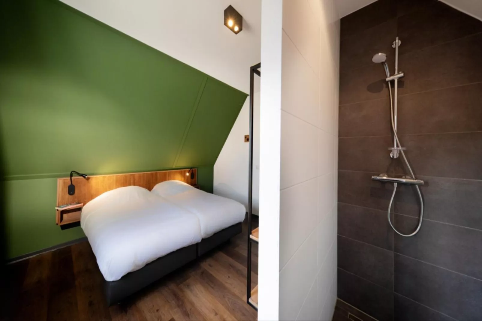Premium Water 12p-Chambre
