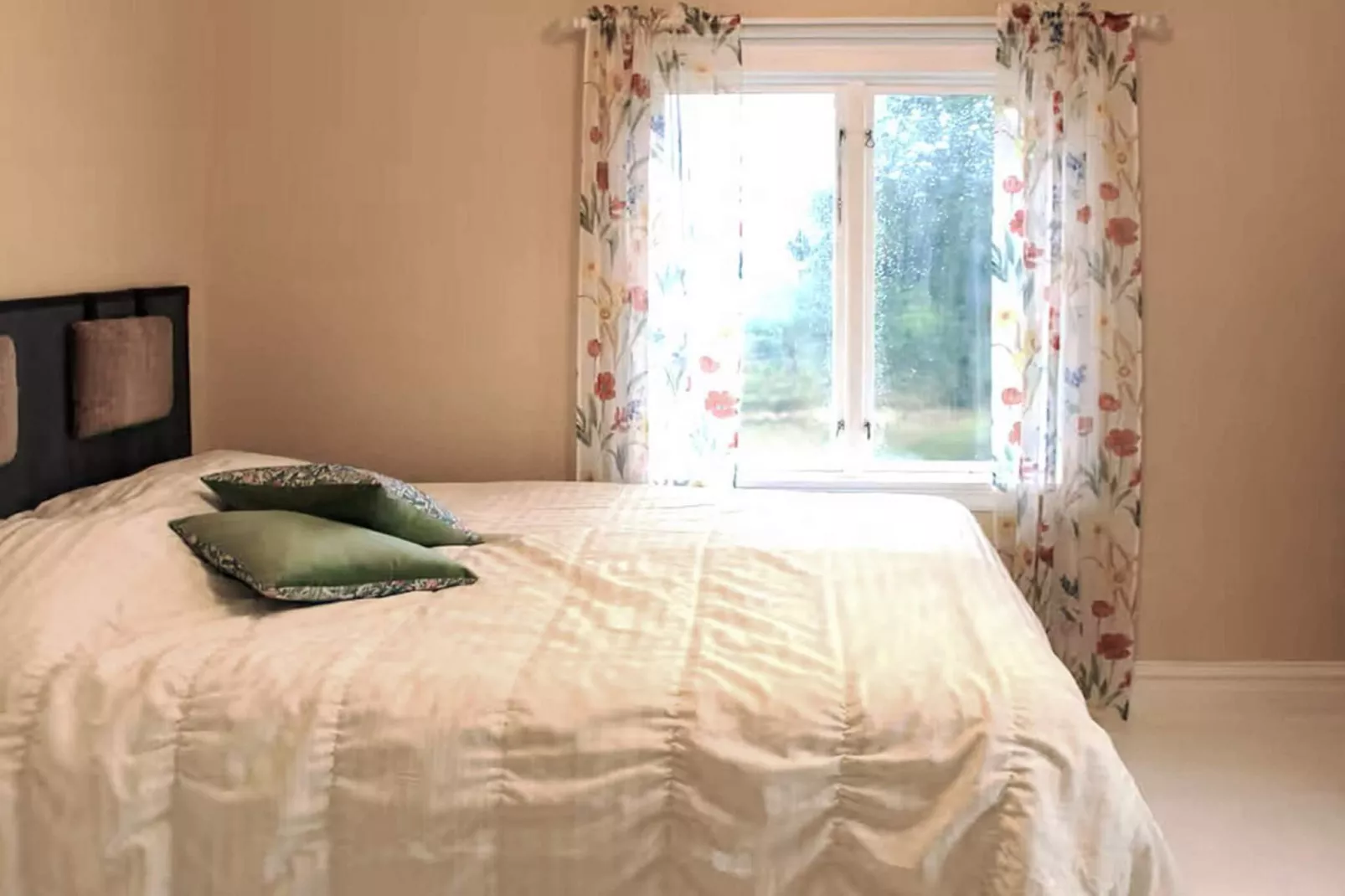 4 star holiday home in UDDEVALLA-Indoor