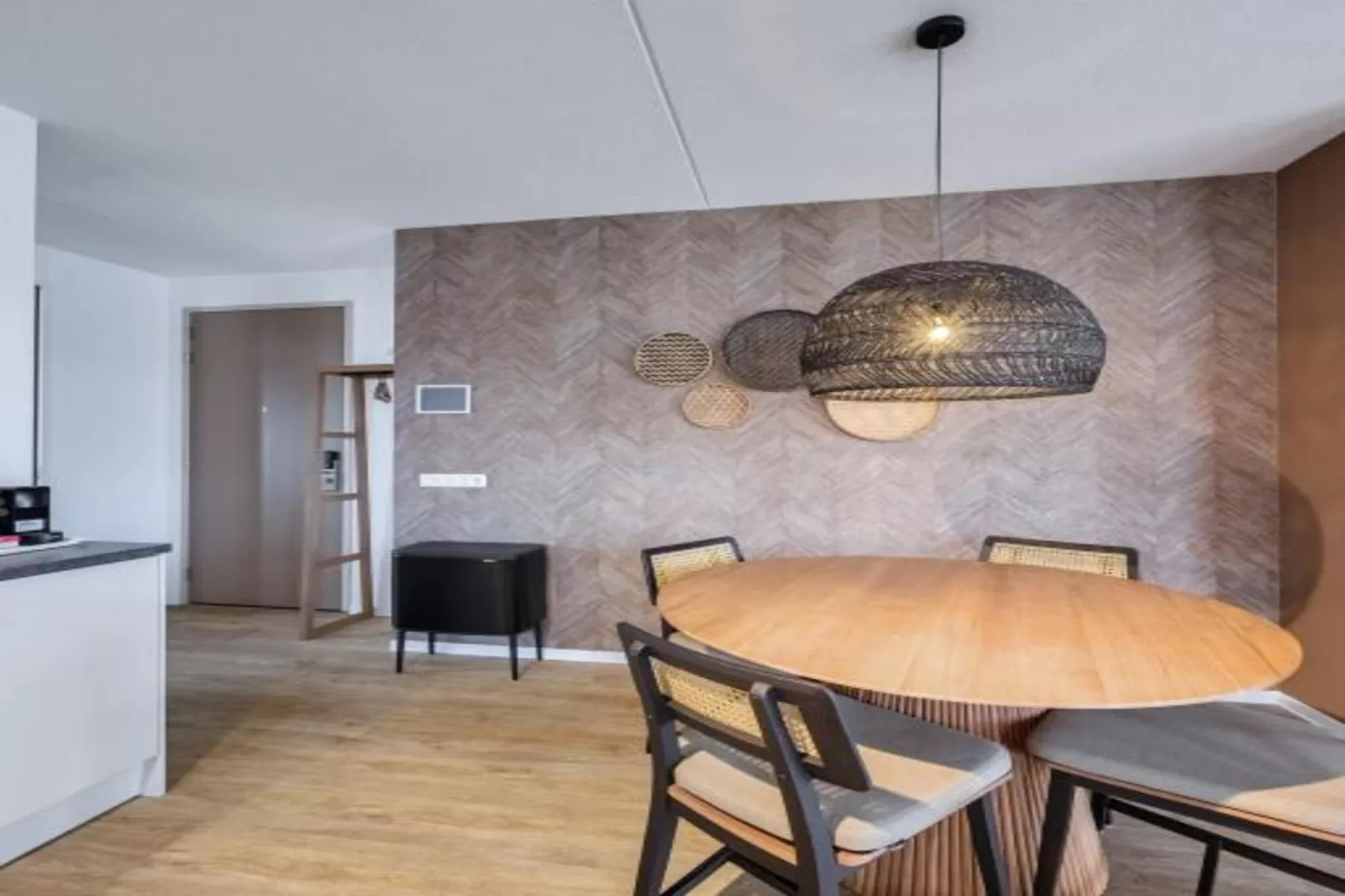 Panorama Lake View Apartment 2p-Dining room