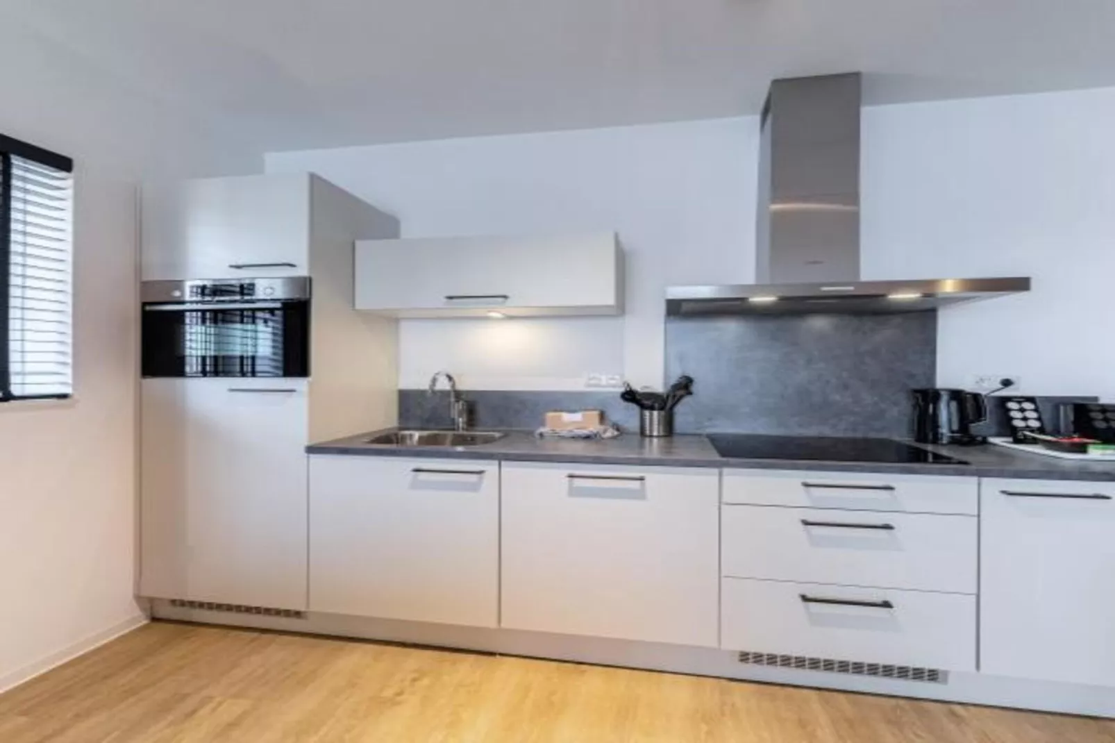 Panorama Lake View Apartment 2p-Kitchen
