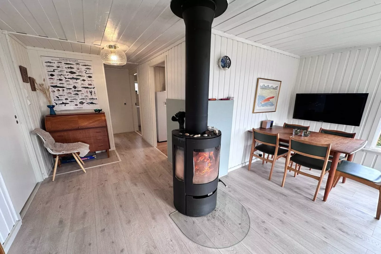 6 person holiday home in KLOKKARVIK-Indoor