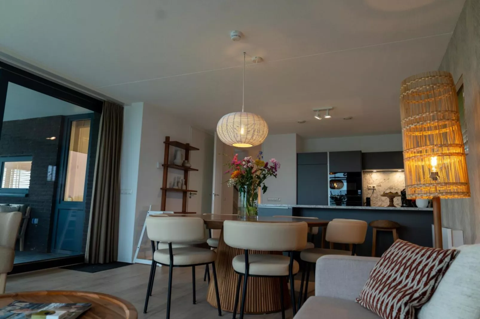 Premium Island 6p-Living room