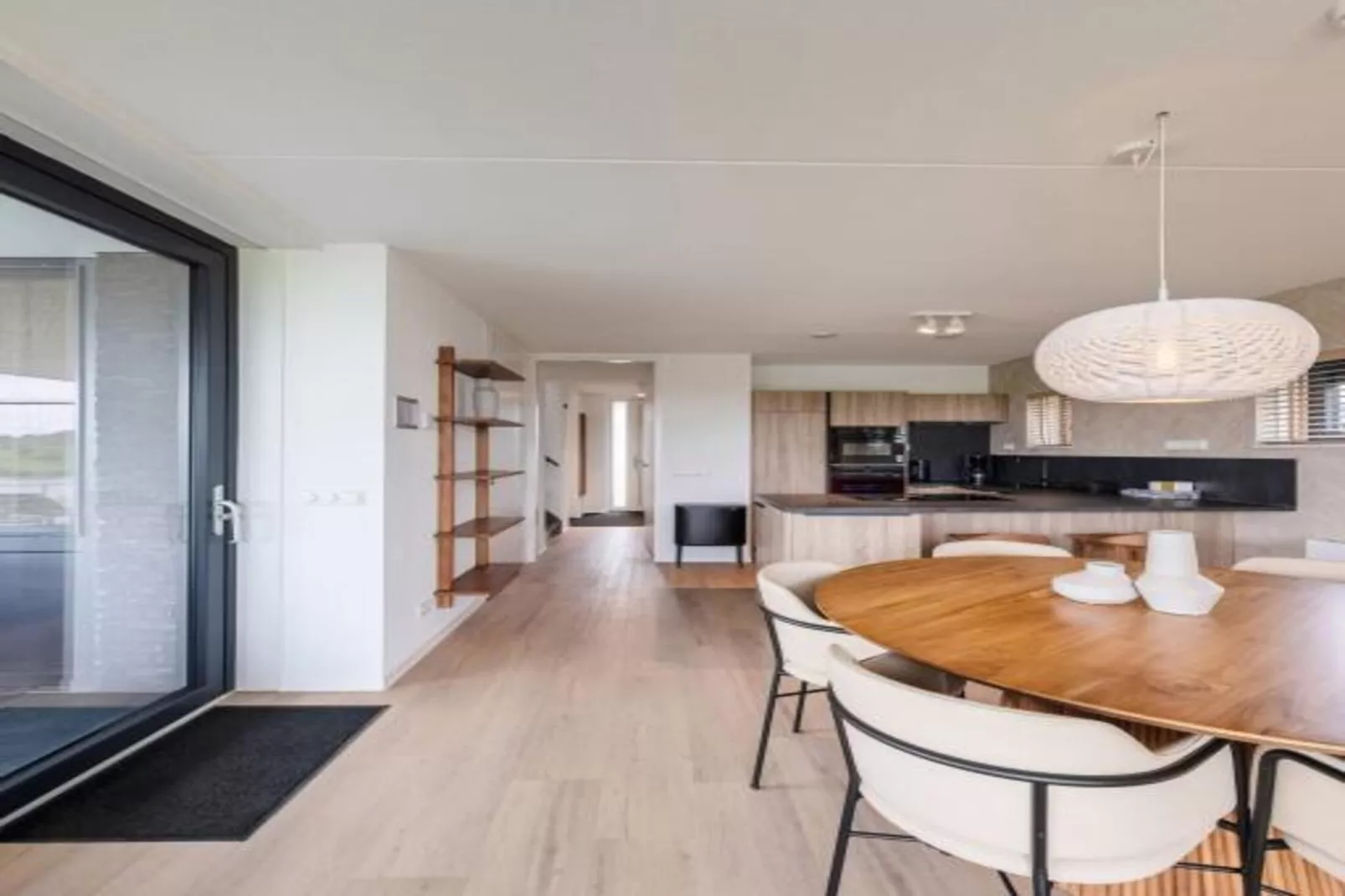 Premium Island 6p-Dining room